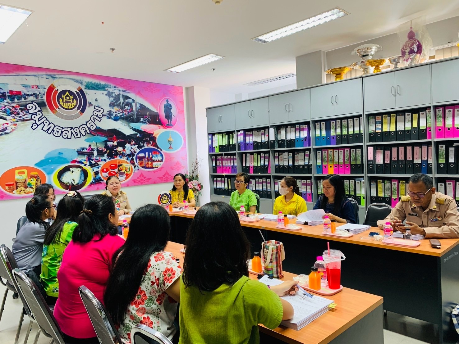 พช.สมุทรสงคราม ดำเนินการประชุมคณะทำงานขับเคลื่อนกองทุนพัฒนาบทบาทสตรีจังหวัดสมุทรสงคราม ครั้งที่ 3/2568