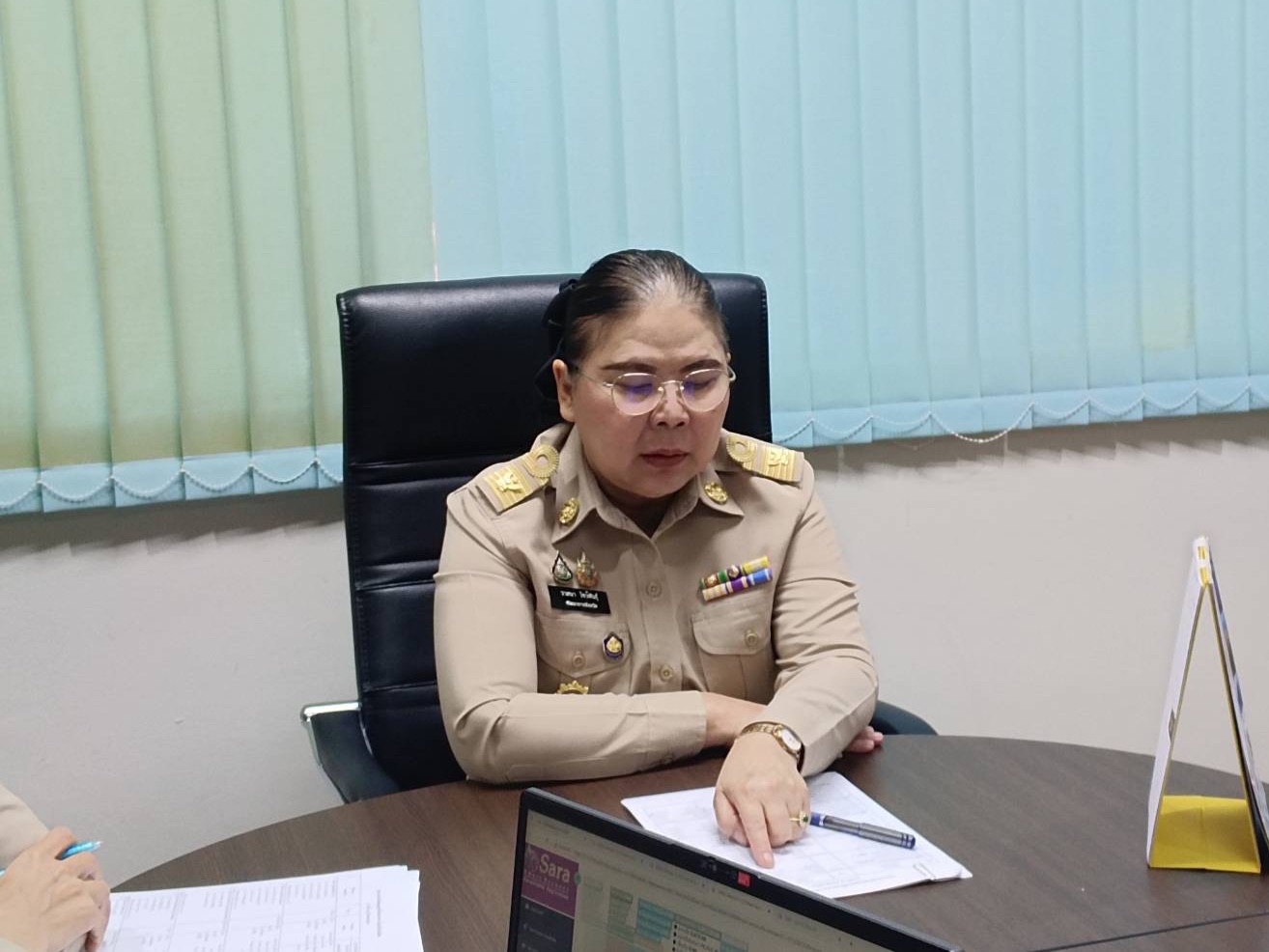 พช.สมุทรสงคราม ดำเนินการพิจารณาไกล่เกลี่ยลูกหนี้กองทุนพัฒนาบทบาทสตรี จังหวัดสมุทรสงคราม