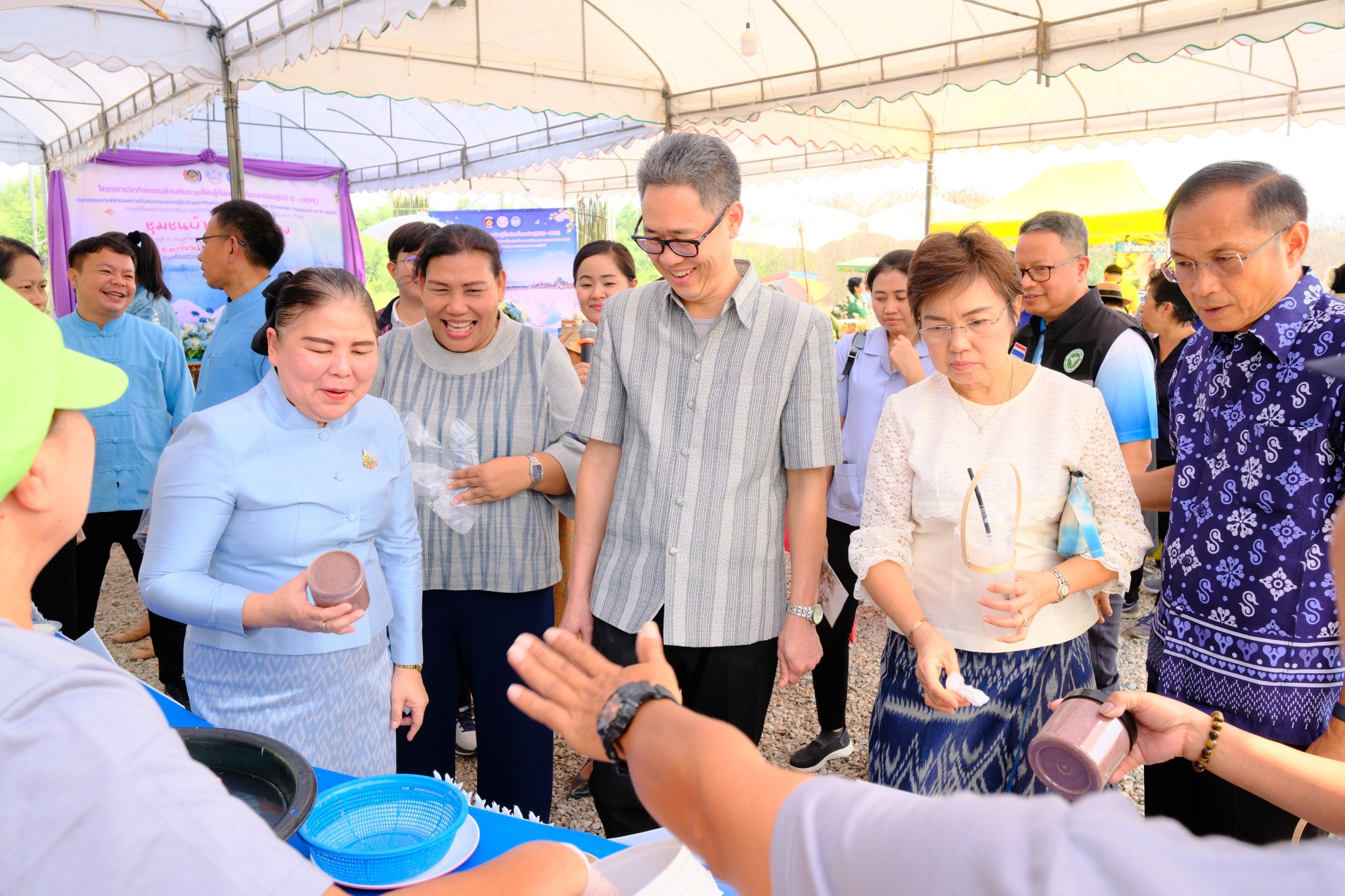 พช.สมุทรสงคราม ร่วมโครงการส่งเสริมการท่องเที่ยวเชิงสร้างสรรค์กิจกรรมส่งเสริมการเรียนรู้ที่นักท่องเที่ยวลงมือปฏิบัติ (D-HOPE)