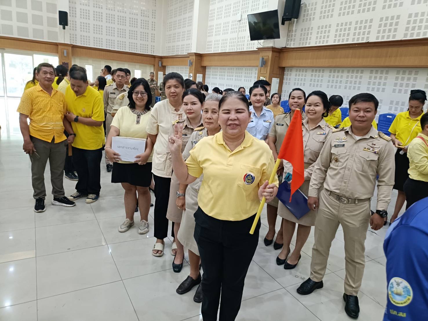 พช.สมุทรสงคราม ร่วมฝึกซ้อมอพยพหนีไฟศาลากลางจังหวัดสมุทรสงคราม ตามแผนป้องกันและระงับอัคคีภัยภายในสำนักงาน ประจำปีงบประมาณ พ.ศ. 2568