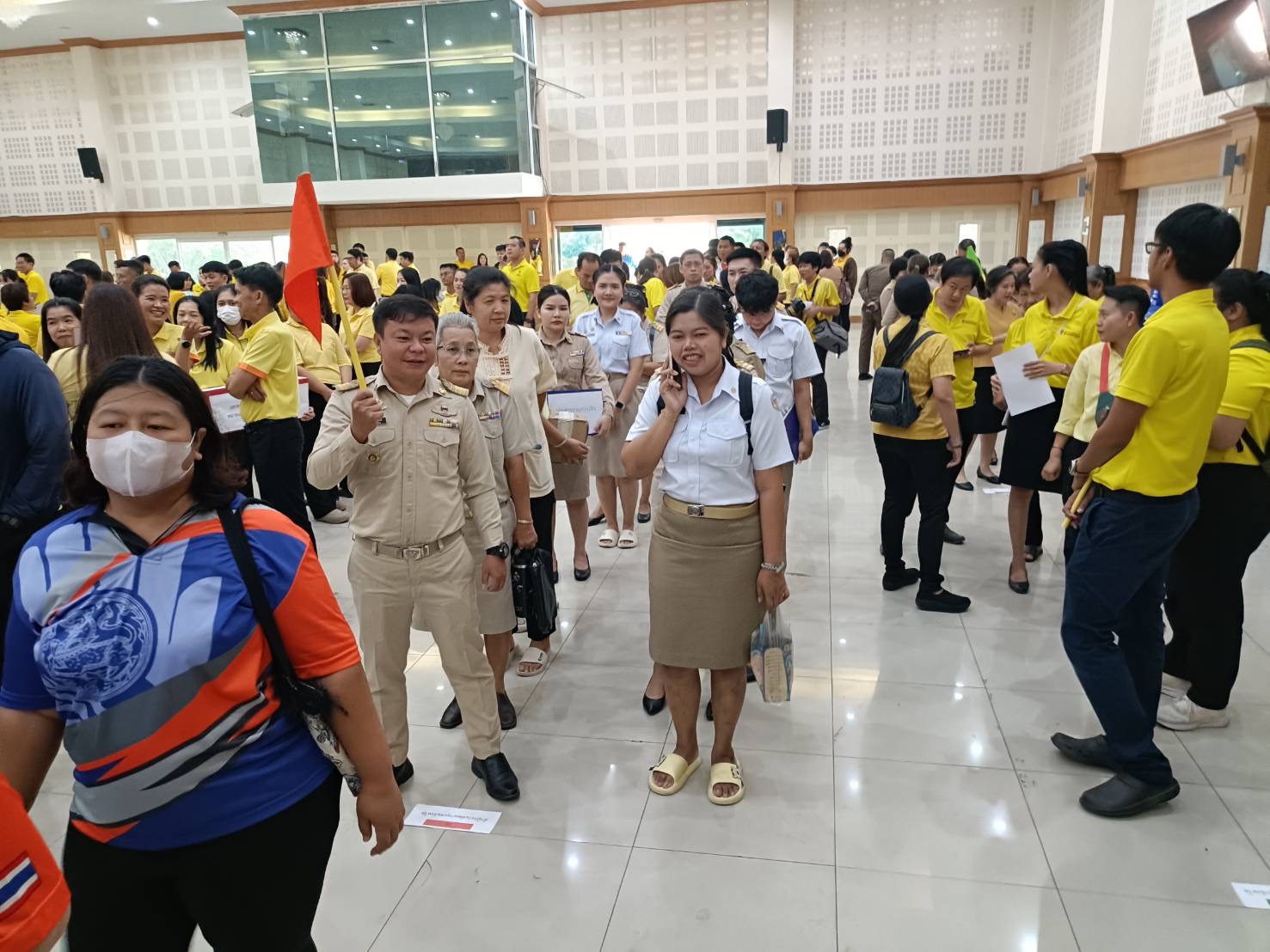 พช.สมุทรสงคราม ร่วมฝึกซ้อมอพยพหนีไฟศาลากลางจังหวัดสมุทรสงคราม ตามแผนป้องกันและระงับอัคคีภัยภายในสำนักงาน ประจำปีงบประมาณ พ.ศ. 2568