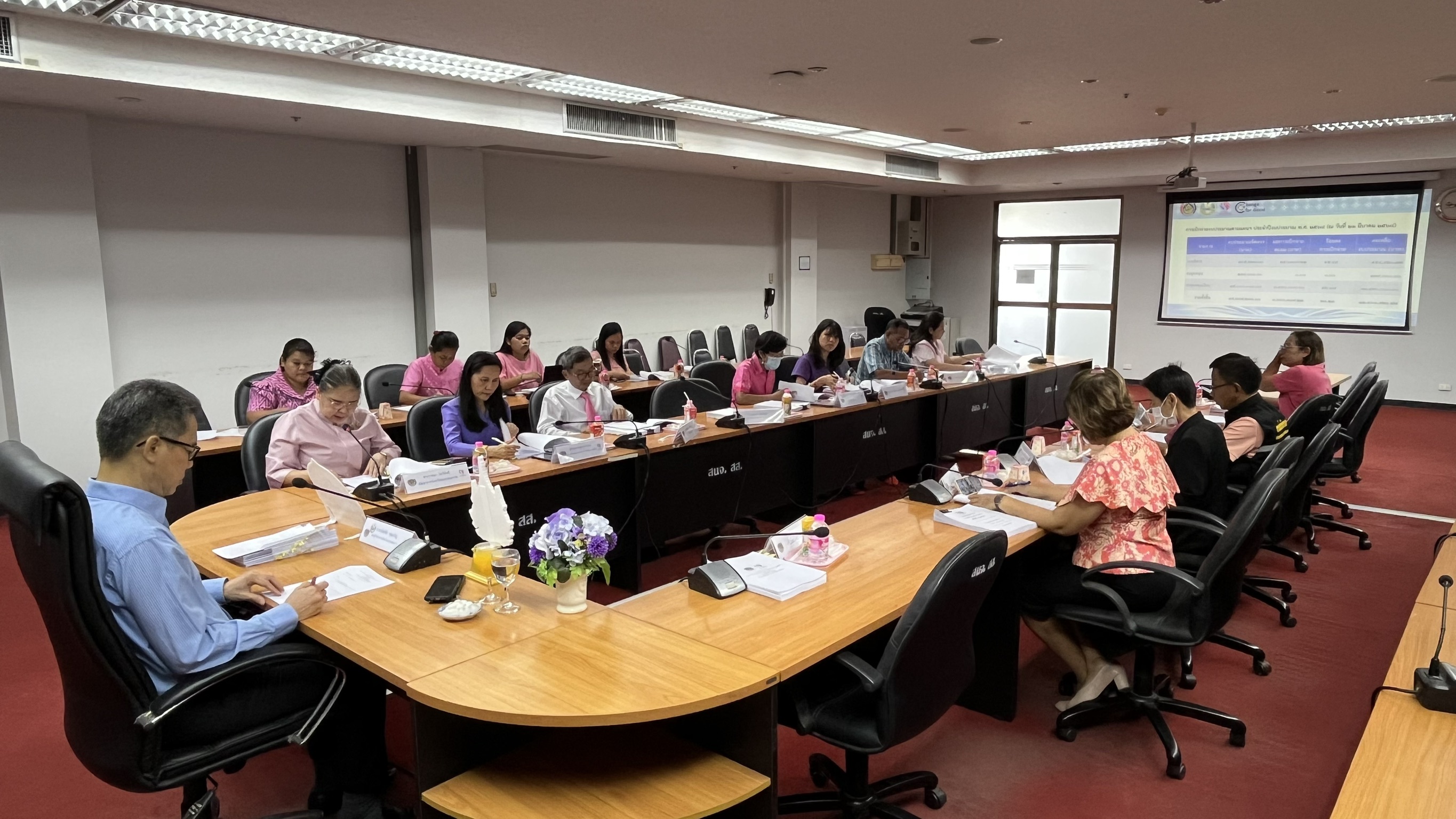พช.สมุทรสงคราม จัดการประชุมคณะอนุกรรมการบริหารกองทุนพัฒนาบทบาทสตรีระดับจังหวัด จังหวัดสมุทรสงคราม ครั้งที่ 3/2568