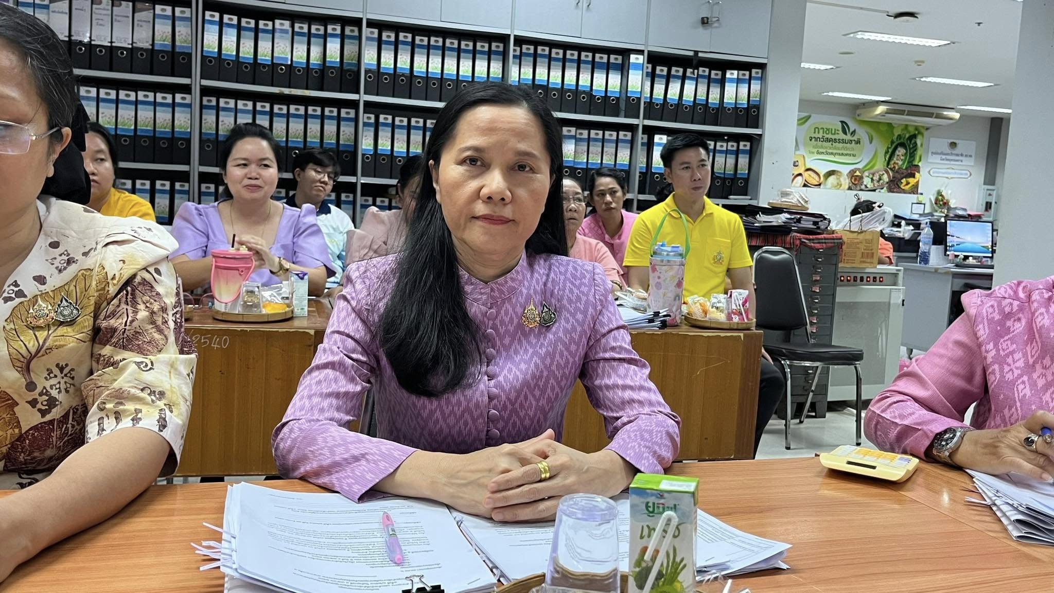 พช.สมุทรสงคราม ดำเนินการประชุมข้อราชการแก่เจ้าหน้าที่ในสังกัด สำนักงานพัฒนาชุมชนจังหวัดสมุทรสงคราม ประจำเดือนเมษายน 2568