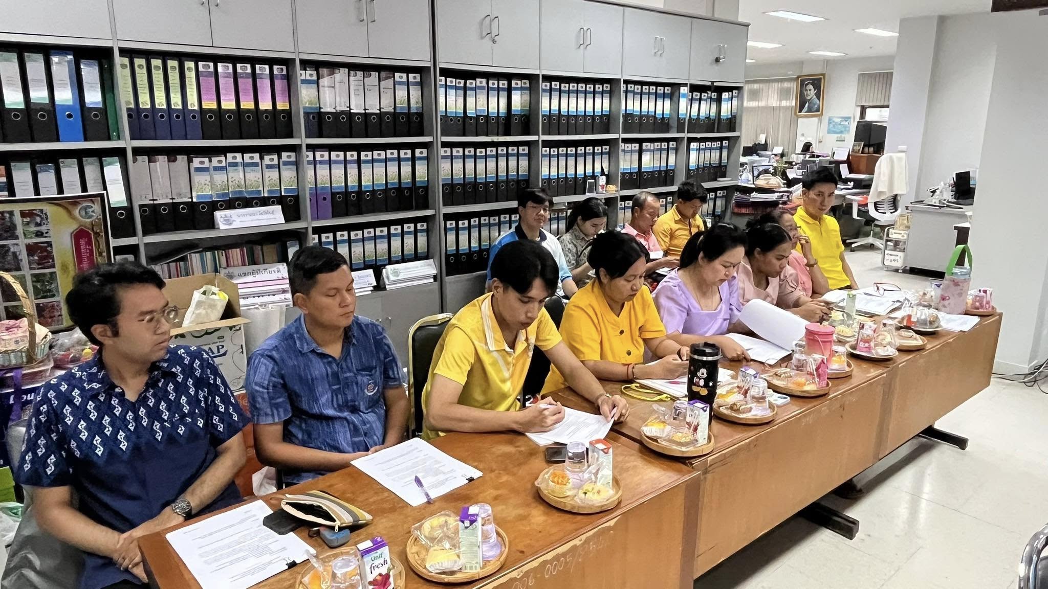 พช.สมุทรสงคราม ดำเนินการประชุมข้อราชการแก่เจ้าหน้าที่ในสังกัด สำนักงานพัฒนาชุมชนจังหวัดสมุทรสงคราม ประจำเดือนเมษายน 2568