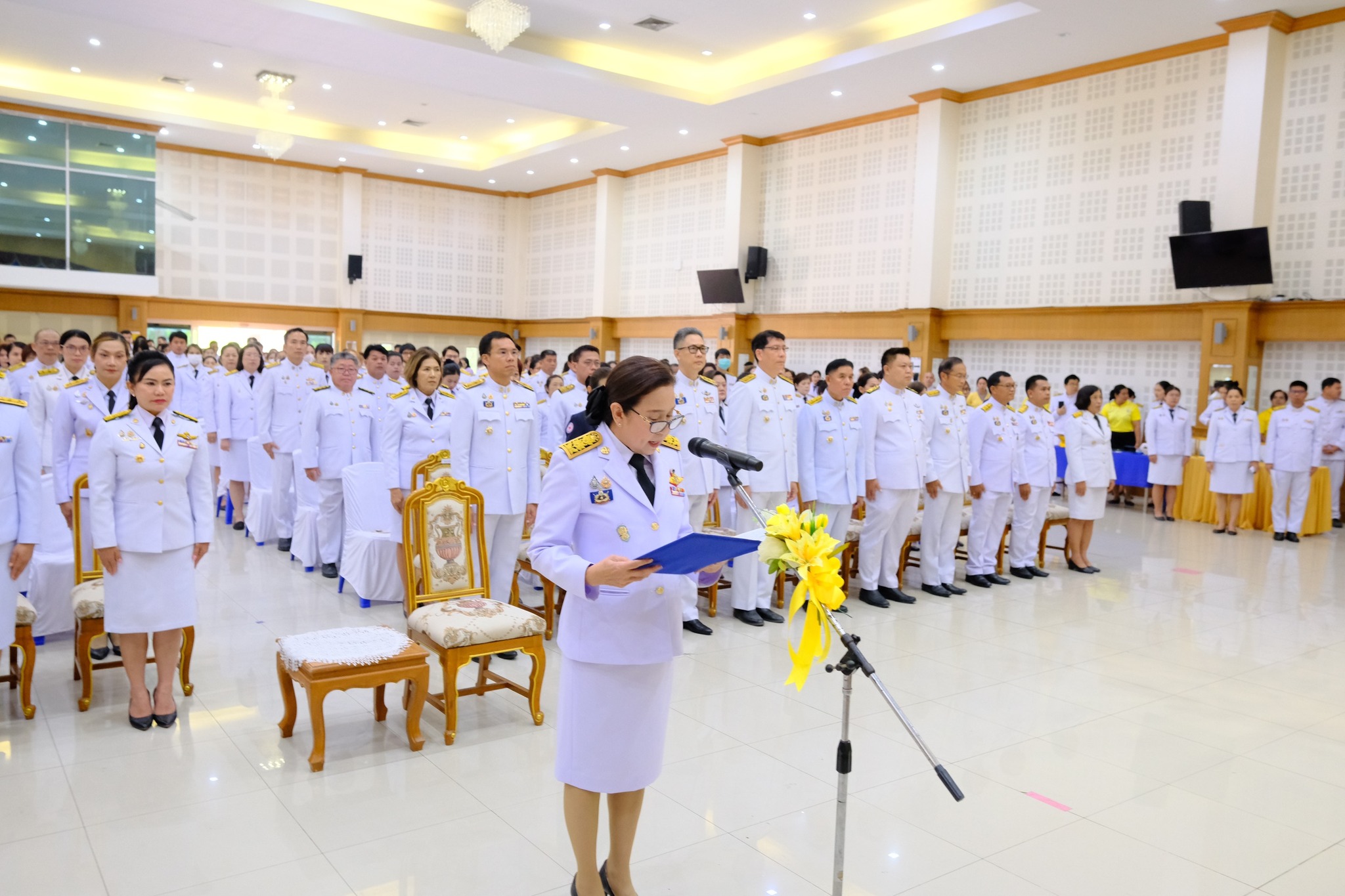 พช.สมุทรสงคราม ร่วมพิธีถวายราชสักการะเนื่องในวันที่ระลึกพระบาทสมเด็จพระนั่งเกล้าเจ้าอยู่หัวมหาเจษฎาราชเจ้า ประจำปี 2568