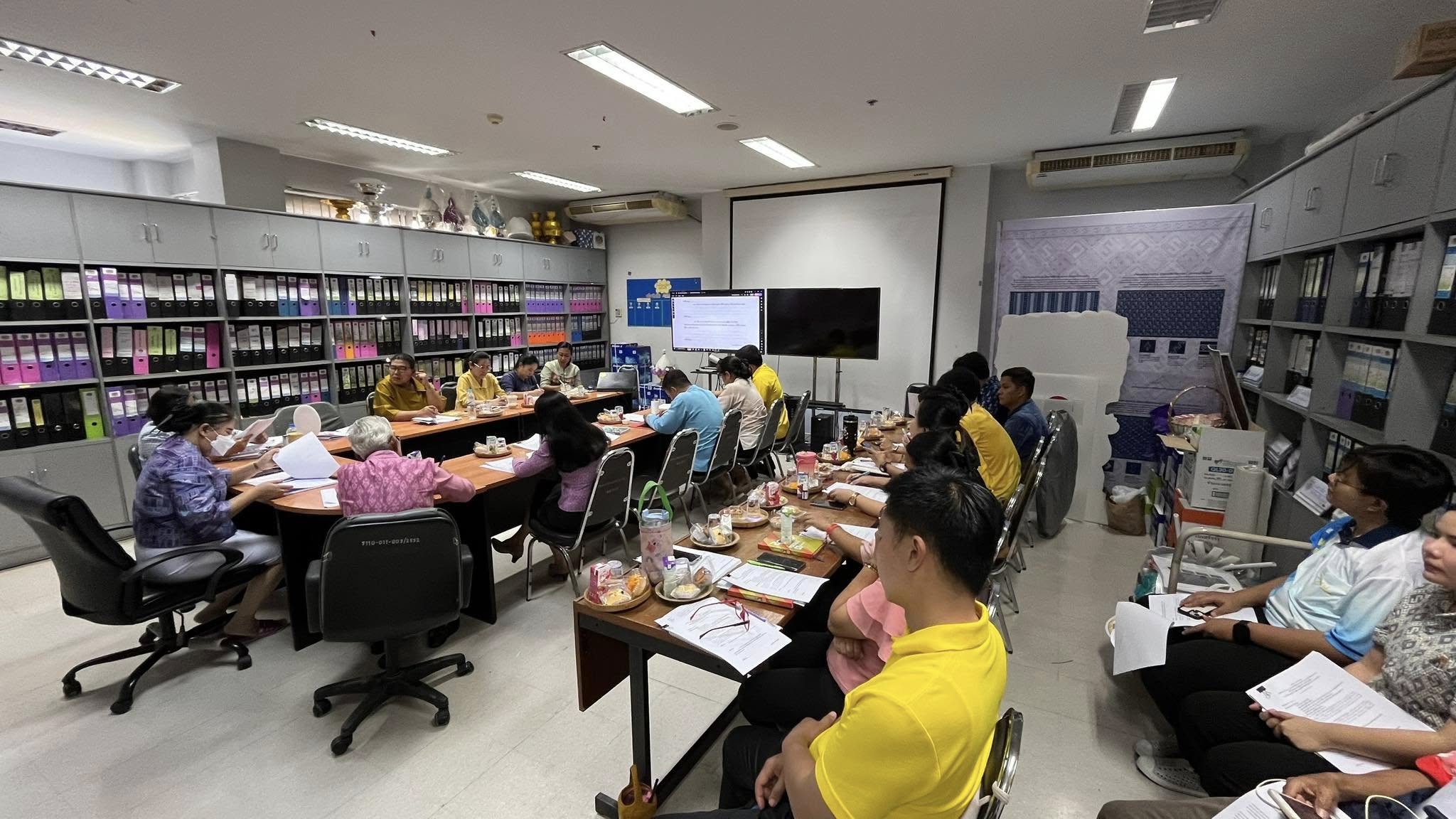 พช.สมุทรสงคราม ดำเนินการประชุมข้อราชการแก่เจ้าหน้าที่ในสังกัด สำนักงานพัฒนาชุมชนจังหวัดสมุทรสงคราม ประจำเดือนเมษายน 2568
