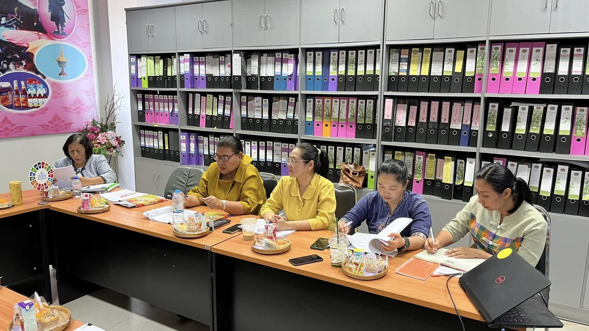 พช.สมุทรสงคราม ดำเนินการประชุมข้อราชการแก่เจ้าหน้าที่ในสังกัด สำนักงานพัฒนาชุมชนจังหวัดสมุทรสงคราม ประจำเดือนเมษายน 2568