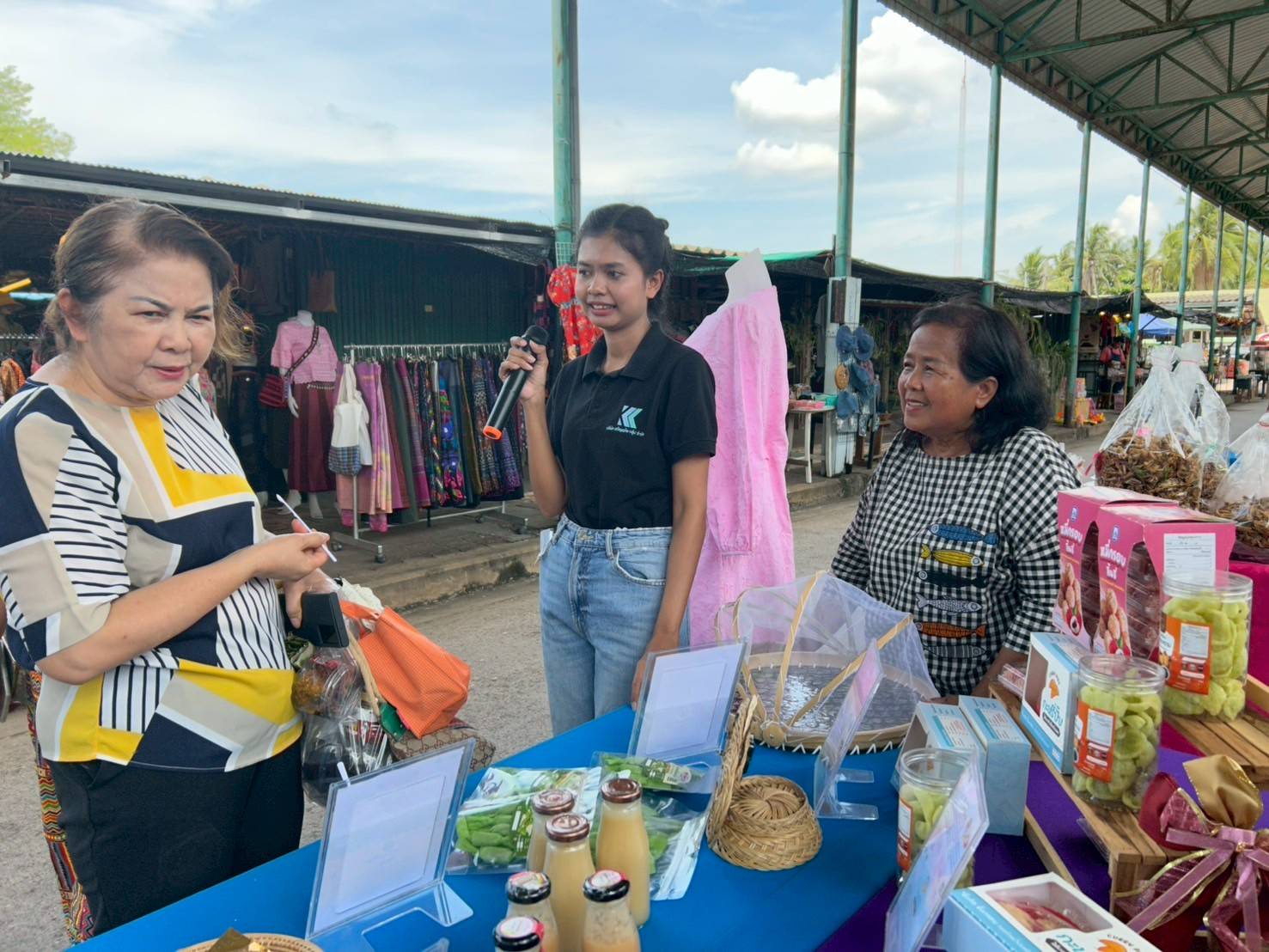 พช.สมุทรสงคราม จัดกิจกรรมทดสอบตลาด โครงการส่งเสริมกระบวนการเครือข่ายองค์ความรู้ (Knowledge – Based OTOP : KBO) ประจำปีงบประมาณ พ.ศ. 2568