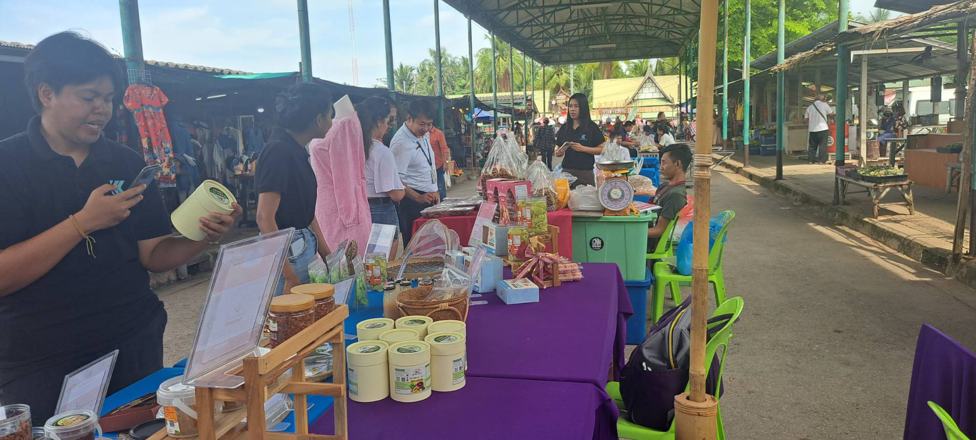 พช.สมุทรสงคราม จัดกิจกรรมทดสอบตลาด โครงการส่งเสริมกระบวนการเครือข่ายองค์ความรู้ (Knowledge – Based OTOP : KBO) ประจำปีงบประมาณ พ.ศ. 2568
