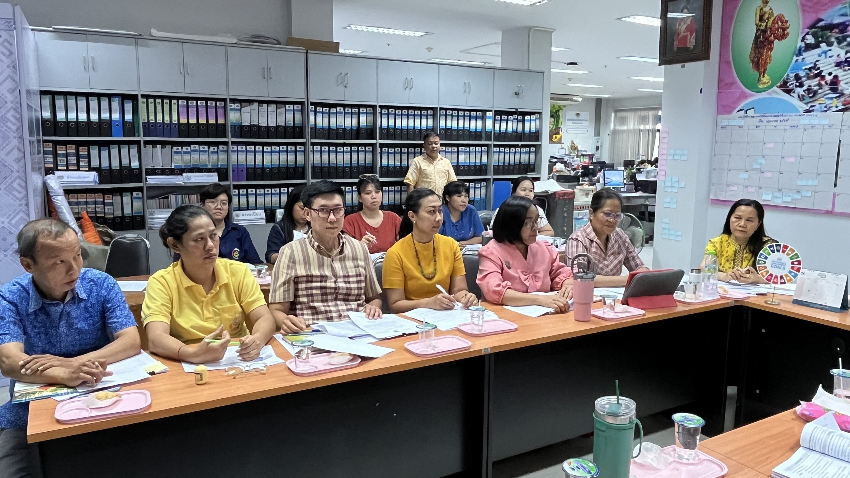 พช.สมุทรสงคราม จัดประชุมจัดทำแผนปฏิบัติการและแผนการใช้จ่ายงบประมาณ กรมการพัฒ นาชุมชน ประจำปีงบประมาณ พ.ศ. 2568 ไตรมาส 3-4