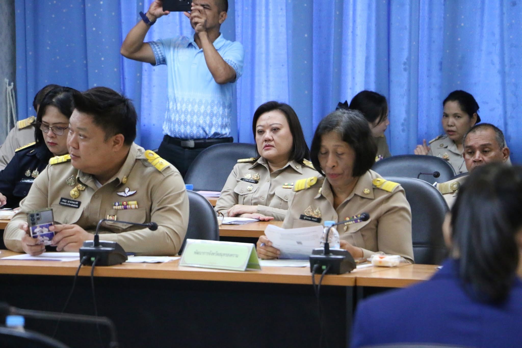 พช.สมุทรสงคราม ร่วมประชุมคณะกรมการจังหวัดและหัวหน้าส่วนราชการจังหวัดสมุทรสงคราม