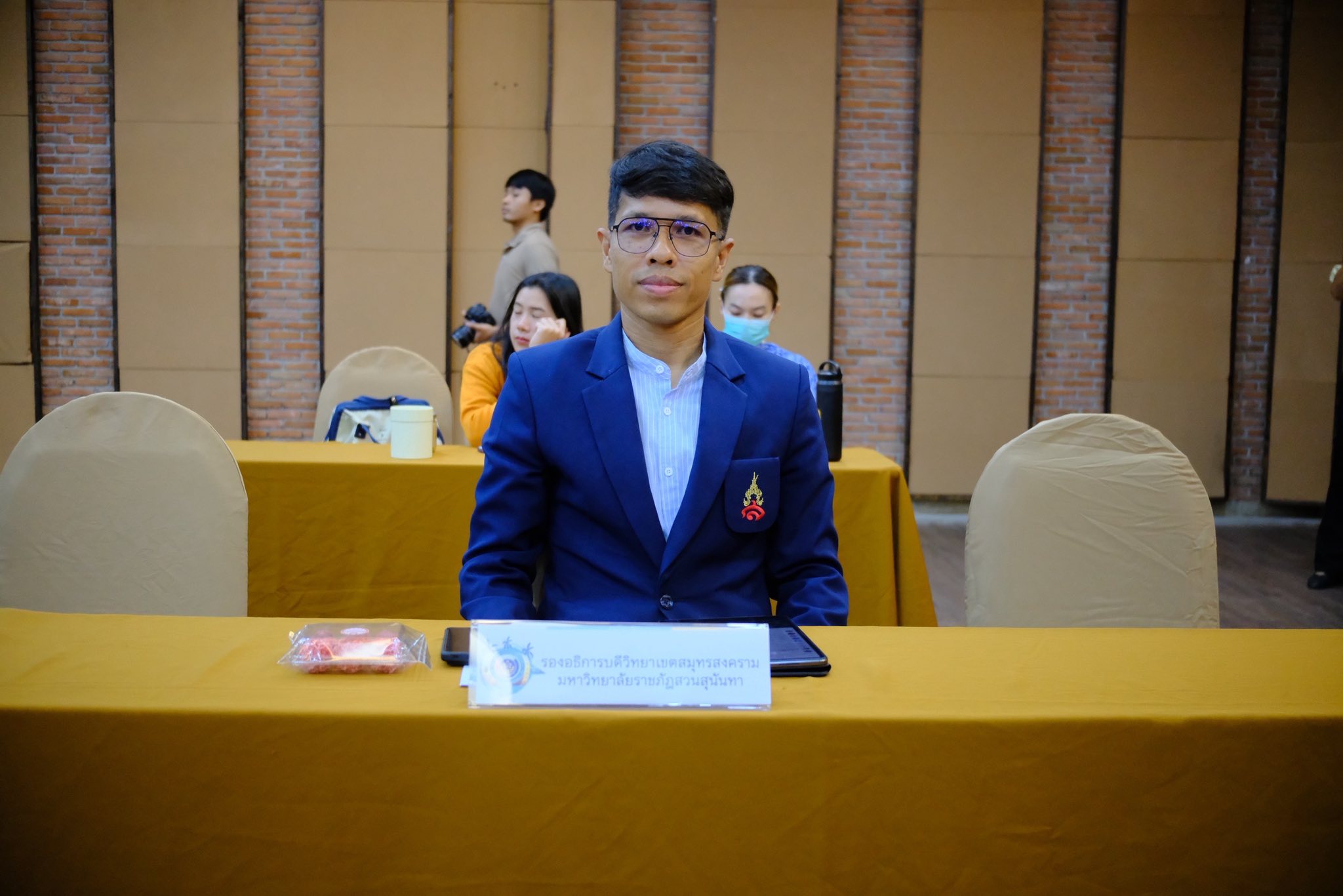 พช.สมุทรสงคราม จัดโครงการส่งเสริกระบวนการเครือข่ายองค์ความรู้ (Khowledg – Based OTOP : KBO) กิจกรรมที่ 2 พัฒนาผลิตภัณฑ์ โดย เครือข่ายองค์ความรู้ KBO จังหวัด การตรวจสอบความถูกต้องของฉลากบรรจุภัณฑ์และเวทีนำเสนอผลการพัฒนาผลิตภัณฑ์ที่มีความโดดเด่นและมีนวัตกรรม