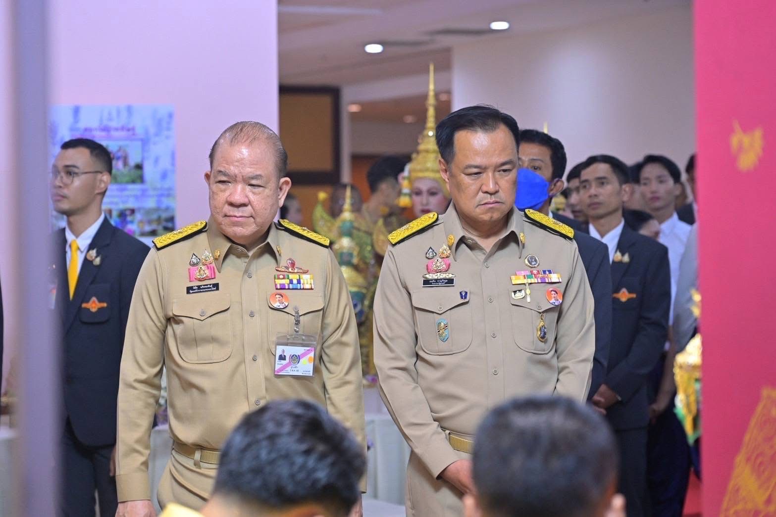 จังหวัดสมุทรสงคราม ร่วมเฝ้ารับเสด็จ สมเด็จพระเจ้าลูกเธอ เจ้าฟ้าสิริวัณณวรี นารีรัตนราชกัญญา เสด็จไปทอดพระเนตรนิทรรศการ และการจัดแสดงผลงานภูมิปัญญาผ้าไทย และงานหัตถกรรมชุมชน ภาคกลาง