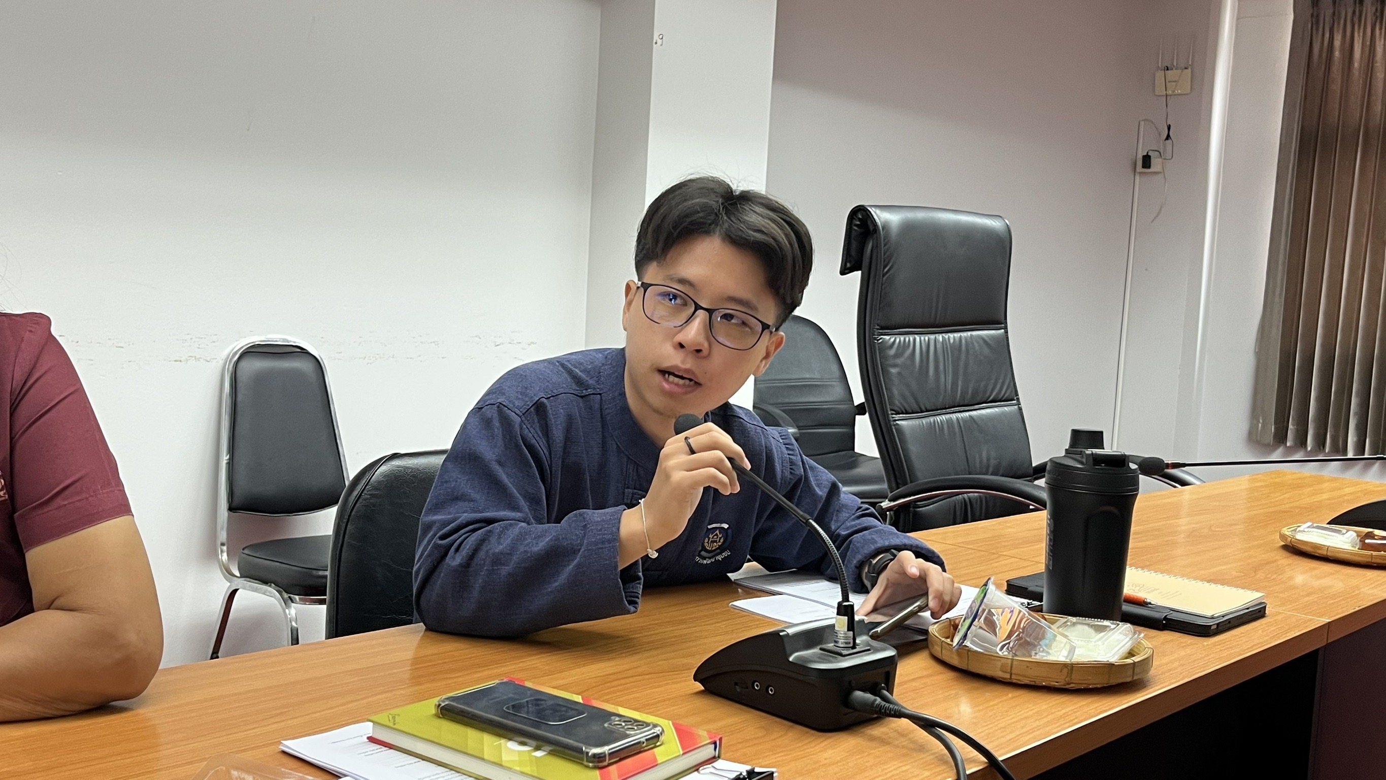 พช.สมุทรสงคราม ดำเนินการประชุมข้อราชการแก่เจ้าหน้าที่ในสังกัด สำนักงานพัฒนาชุมชนจังหวัดสมุทรสงคราม ประจำเดือนพฤษภาคม 2568