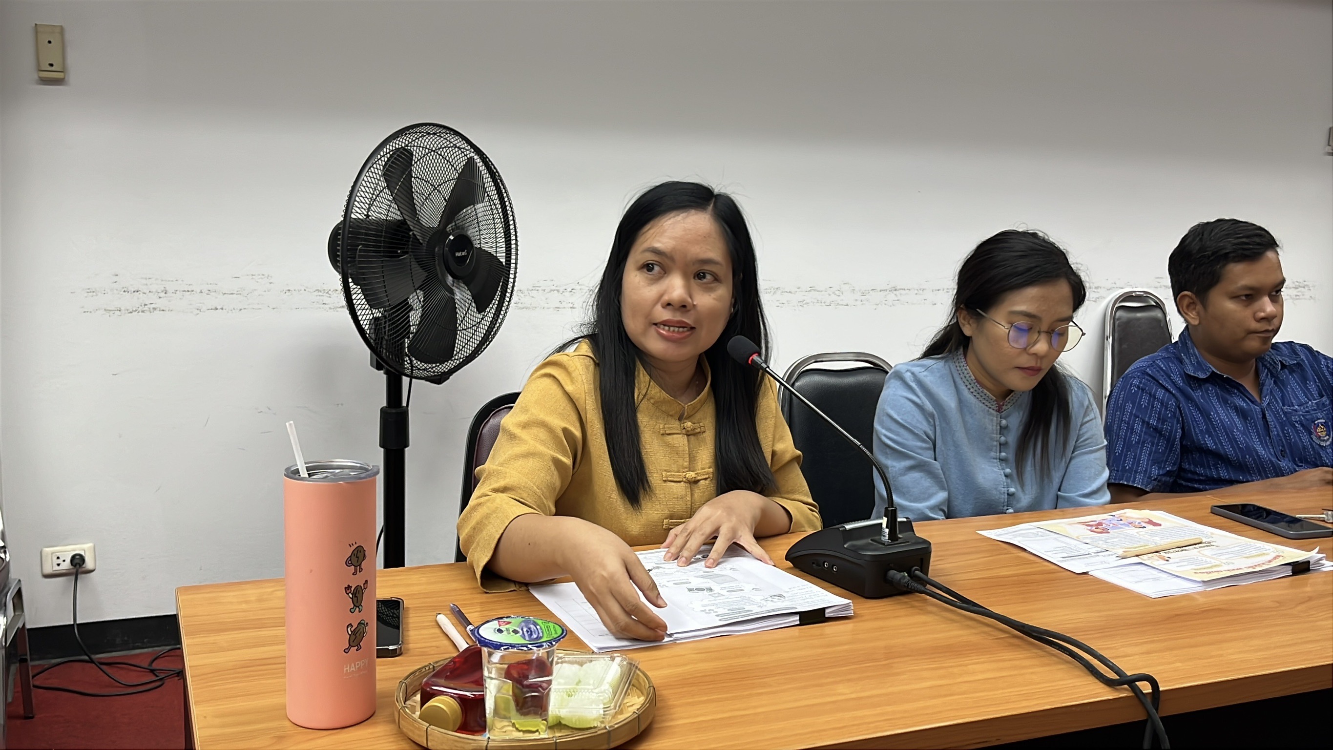 พช.สมุทรสงคราม ดำเนินการประชุมข้อราชการแก่เจ้าหน้าที่ในสังกัด สำนักงานพัฒนาชุมชนจังหวัดสมุทรสงคราม ประจำเดือนพฤษภาคม 2568