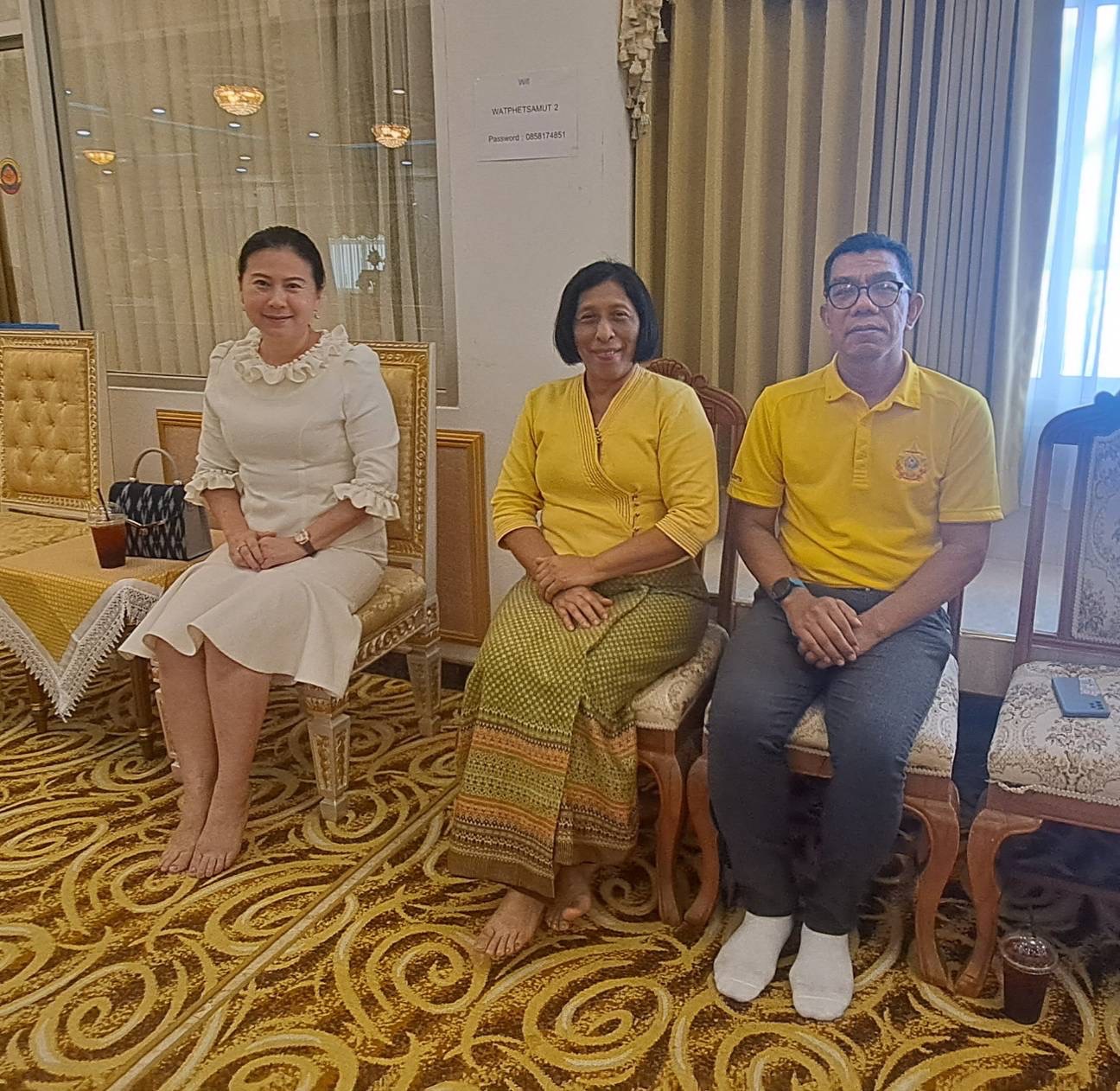 พช.สมุทรสงคราม ร่วมพิธีบรรพชาอุปสมบท โครงการบรรพชาอุปสมบทและปฏิบัติธรรมเนื่องในวันวิสาขบูชา วันสำคัญสากลโลก