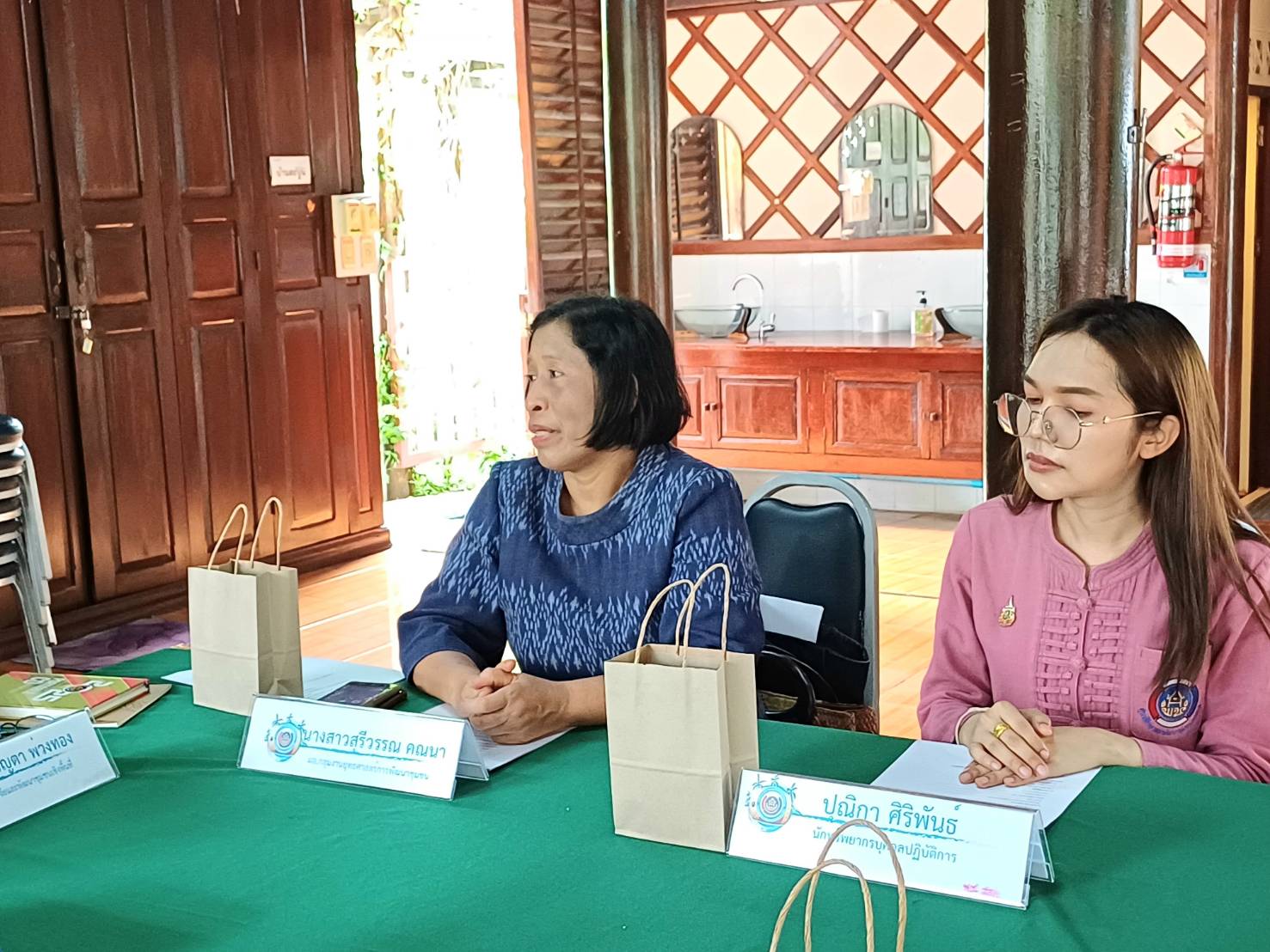 พช.สมุทรสงคราม ดำเนินงานโครงการส่งเสริมการจัดการความรู้ เพื่อการเสริมสมรรถนะผู้นำการเปลี่ยนแปลง (KM สัญจร) ปีงบประมาณ พ.ศ. 2568 โดยมีวัตถุประสงค์เพื่อส่งเสริมบุคลากรให้มีทักษะในการจัดการความรู้งานพัฒนาชุมชน และนำองค์ความรู้มาเผยแพร่ประชาสัมพันธ์