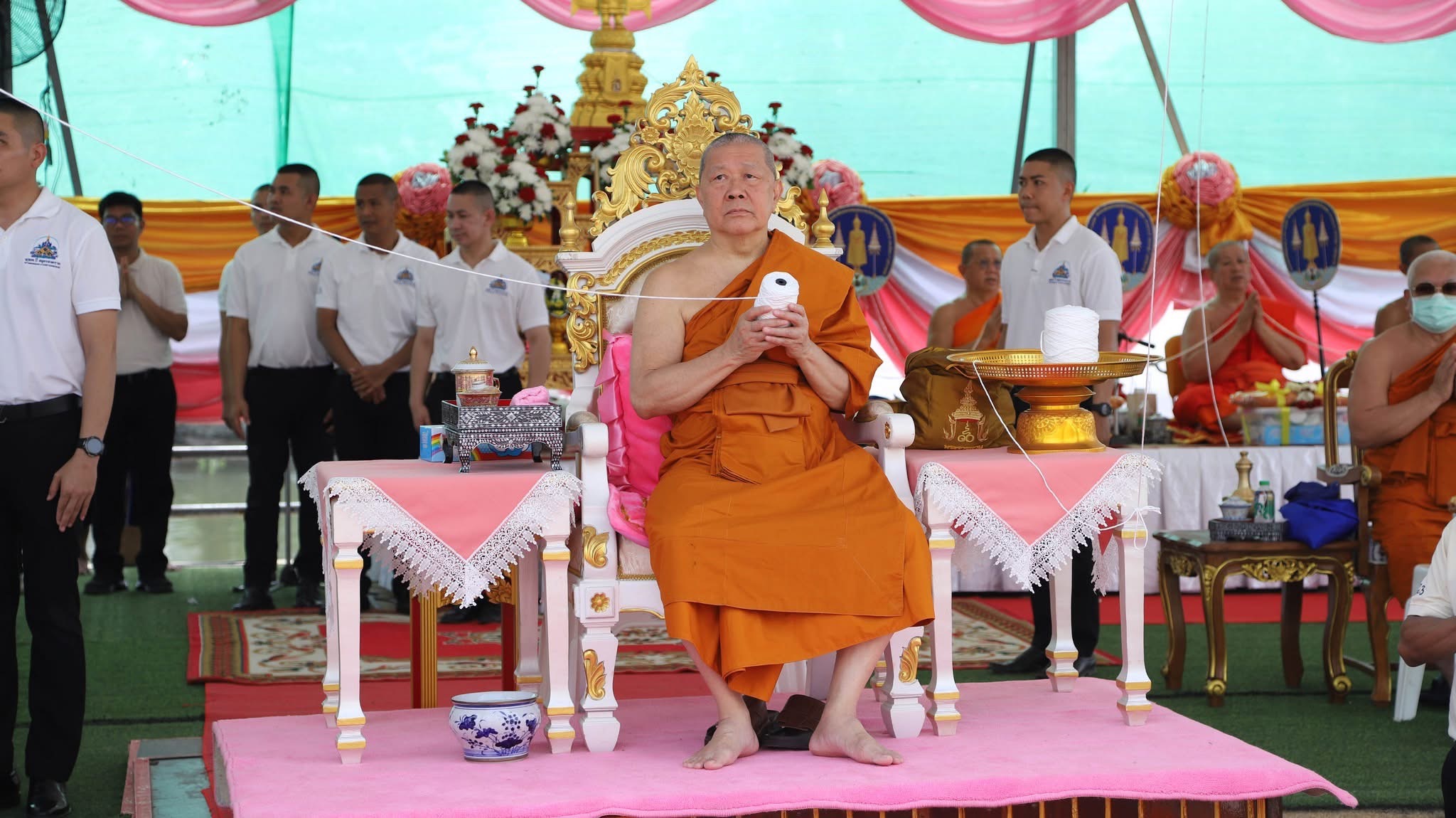 พช.สมุทรสงคราม ร่วมพิธีบรรจุดวงพระหทัย ยกยอดพระเกตุมาลา “องค์หลวงพ่อบ้านแหลม” ขนาดความสูง 12.30 เมตร และพิธีเททองหล่อหลวงพ่อบ้านแหลม “องค์จำลอง” ฉลองครบรอบ 123 ปีจังหวัดสมุทรสงคราม ขึ้นประดิษฐานบนอาคารมูลนิธิ 123 ปี สมุทรสงคราม