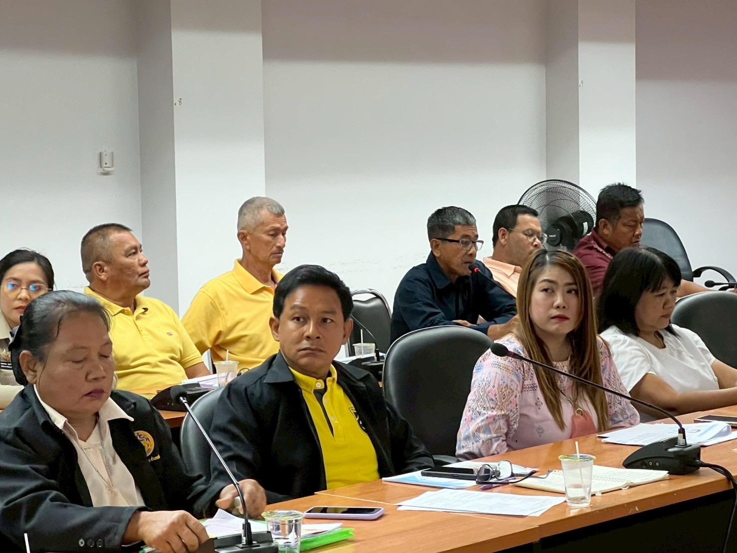 พช.สมุทรสงคราม ดำเนินการประชุมคณะกรรมการรับรองมาตรฐานการพัฒนาชุมชน (มชช.)