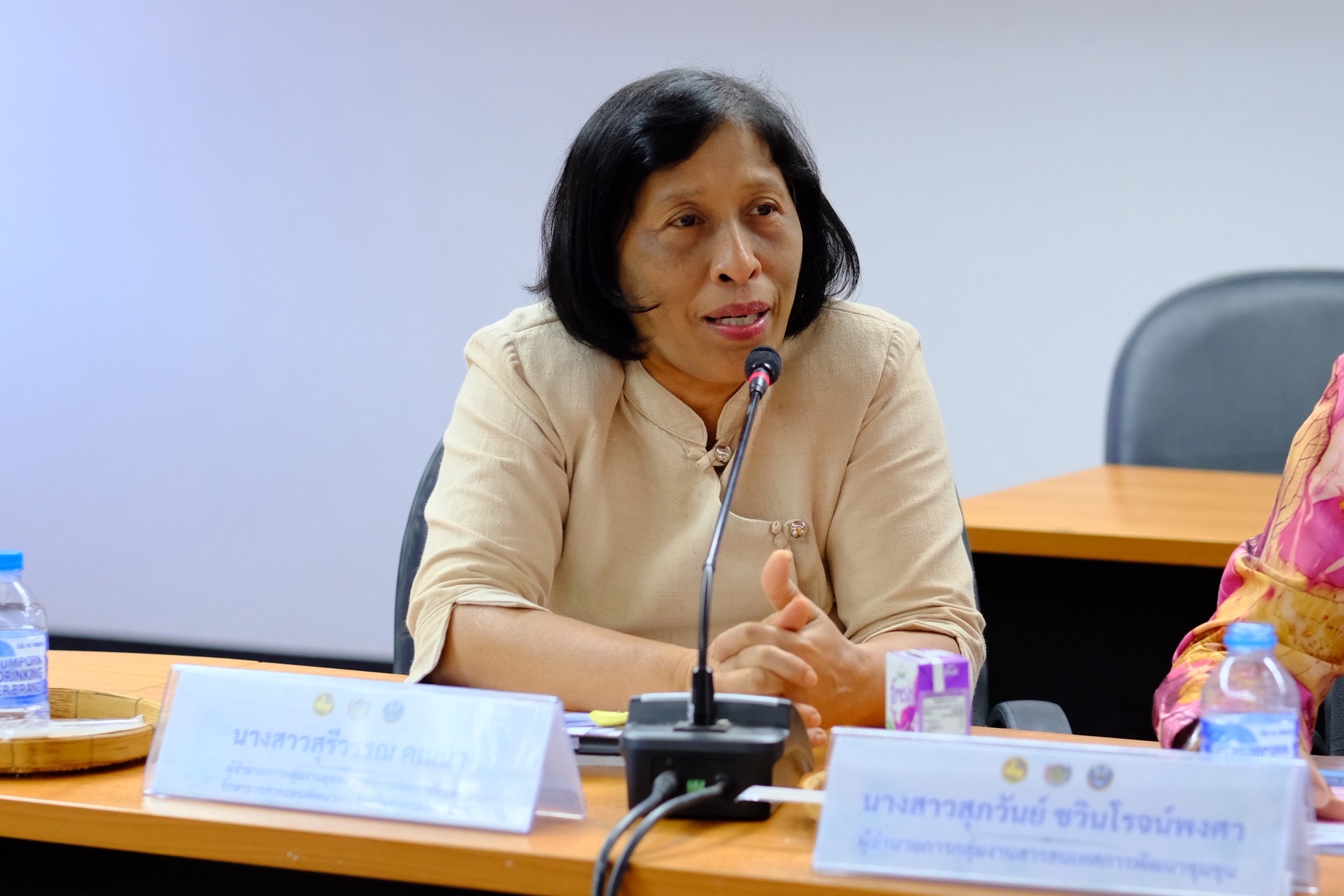 พช.สมุทรสงคราม ดำเนินการประชุมการนำเสนอผลการจัดเก็บและรับรองคุณภาพข้อมูลความจำเป็นพื้นฐาน (จปฐ.) และข้อมูลพื้นฐานระดับหมู่บ้าน(กชช.2ค) ระดับจังหวัด ประจำปี 2568