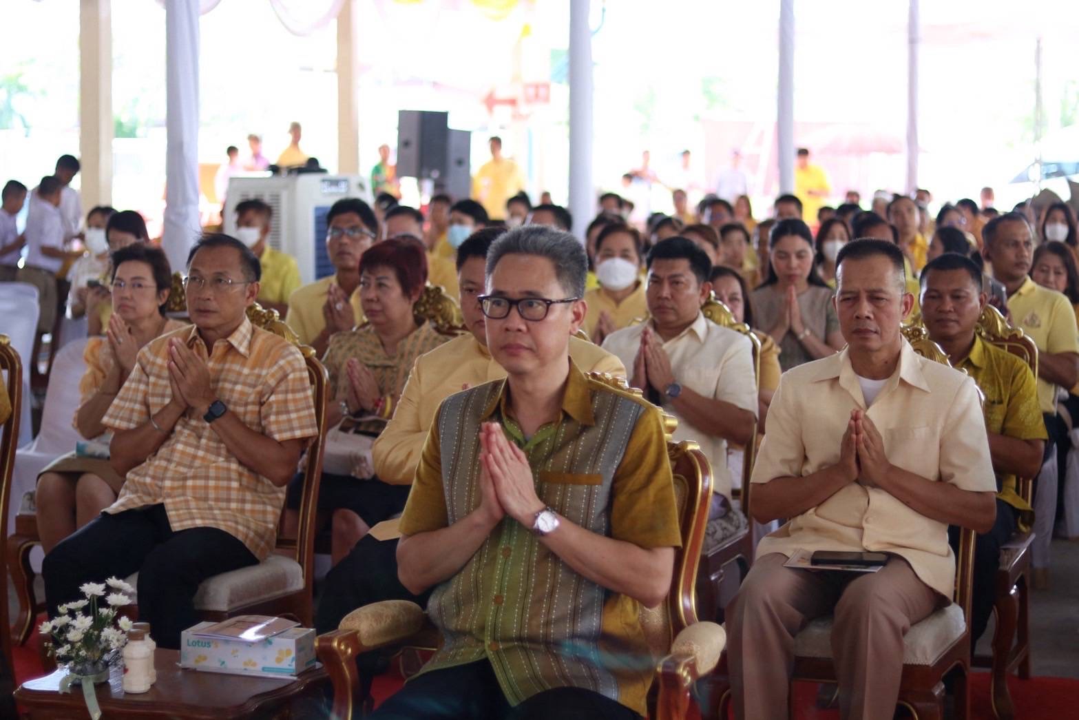 พช.สมุทรสงคราม ร่วมพิธีเจริญพระพุทธมนต์ถวายพระพรชัยมงคลแด่พระบาทสมเด็จพระเจ้าอยู่หัว และพระบรมวงศานุวงศ์ ประจำปีพุทธศักราช 2568