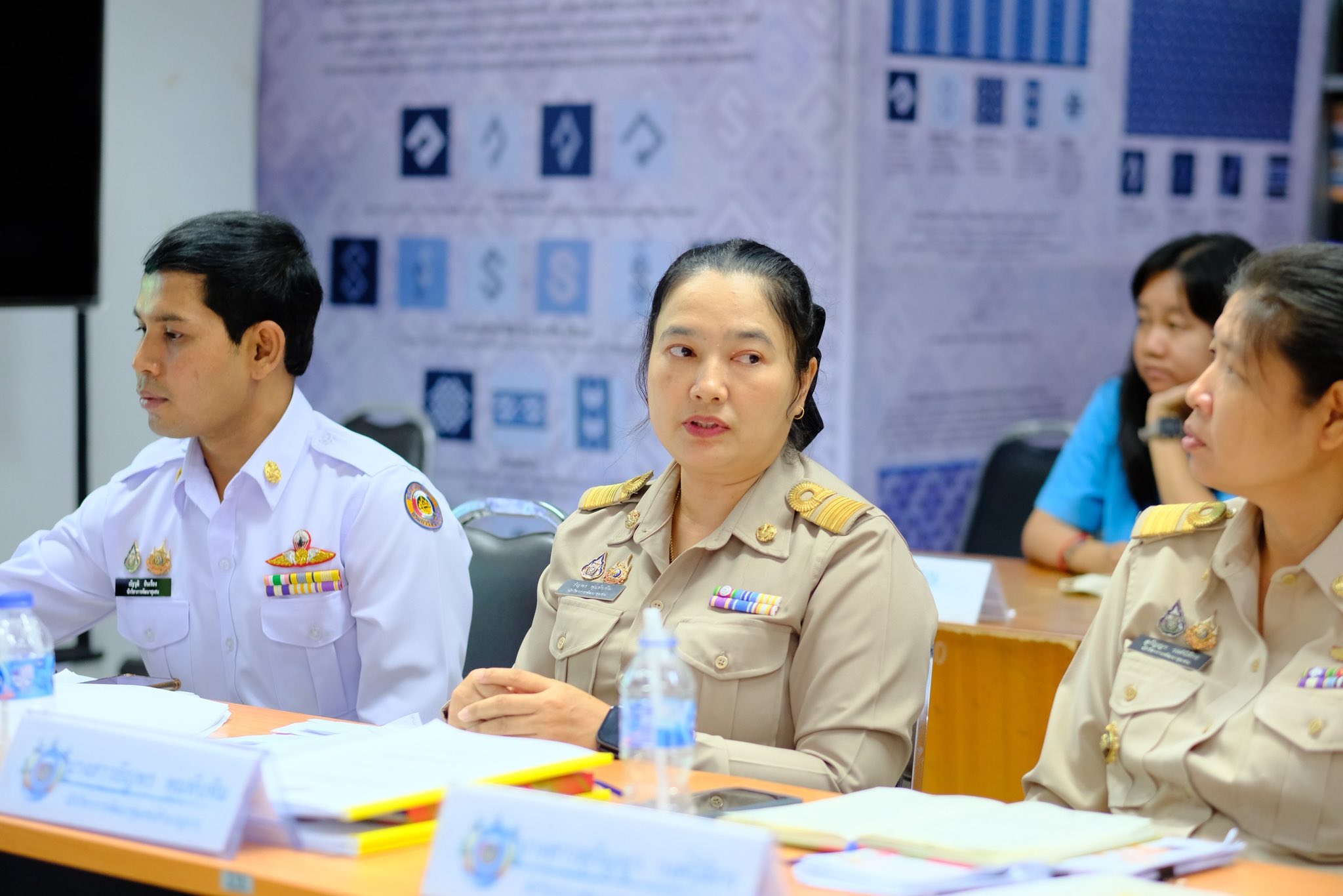 คณะกรรมการคัดเลือกข้าราชการ ลูกจ้างประจำ พนักงานราชการดีเด่น กรมการพัฒนาชุมชน ลงพื้นที่ติดตามการประเมิณผลในจังหวัดสมุทรสงคราม ประจำปีงบประมาณ 2568