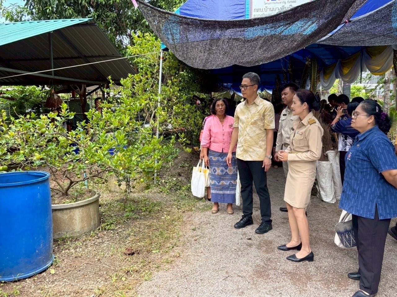 จังหวัดสมุทรสงคราม จัดกิจกรรมคัดสรรหมู่บ้านเศรษฐกิจพอเพียง “อยู่เย็น เป็นสุข” ดีเด่นระดับจังหวัด และกิจกรรมพัฒนาชุมชนดีเด่นระดับจังหวัด ประจำปี 2568