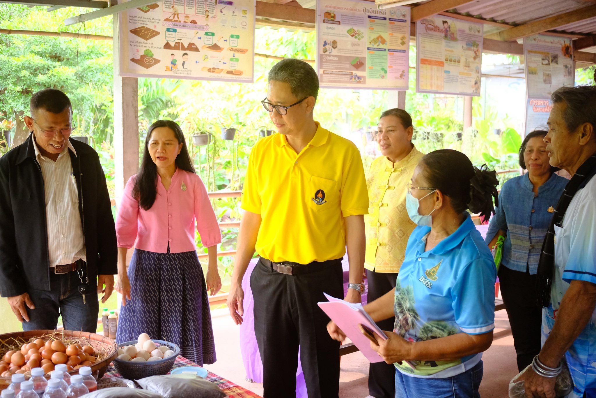 จังหวัดสมุทรสงคราม ดำเนินการคัดเลือกคนกองทุนพัฒนาบทบาทสตรีดีเด่นระดับจังหวัด ตามโครงการเชิดชูเกียรติคนกองทุนพัฒนาบทบาทสตรี ประจำปี 2568 กิจกรรมที่ 1 การคัดเลือกคนกองทุนพัฒนาบทบาทสตรีดีเด่นระดับจังหวัด