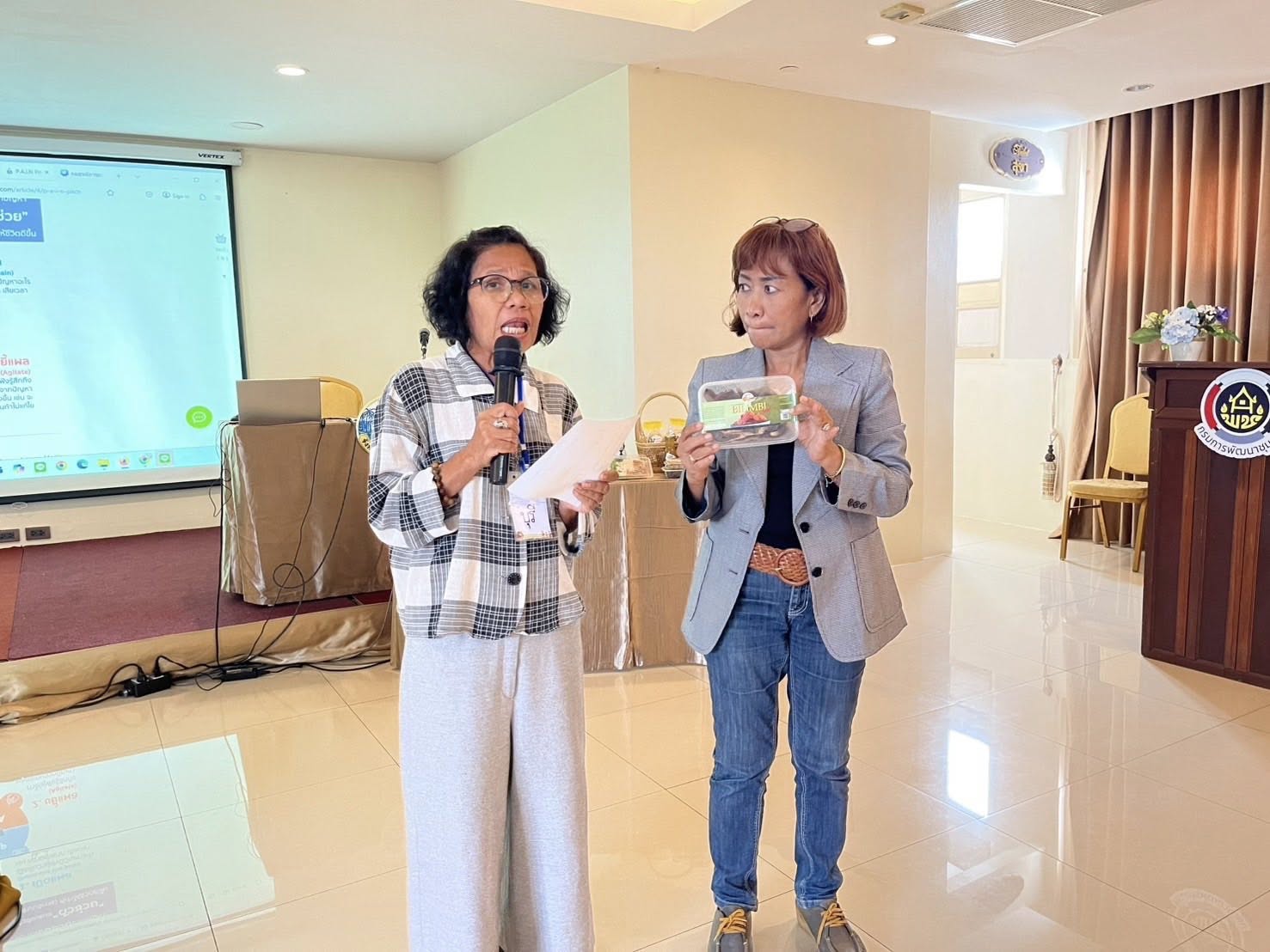 พช.สมุทรสงคราม จัดโครงการเสริมสร้างรายได้ด้วยเครือข่ายเกษตรปลอดภัย
