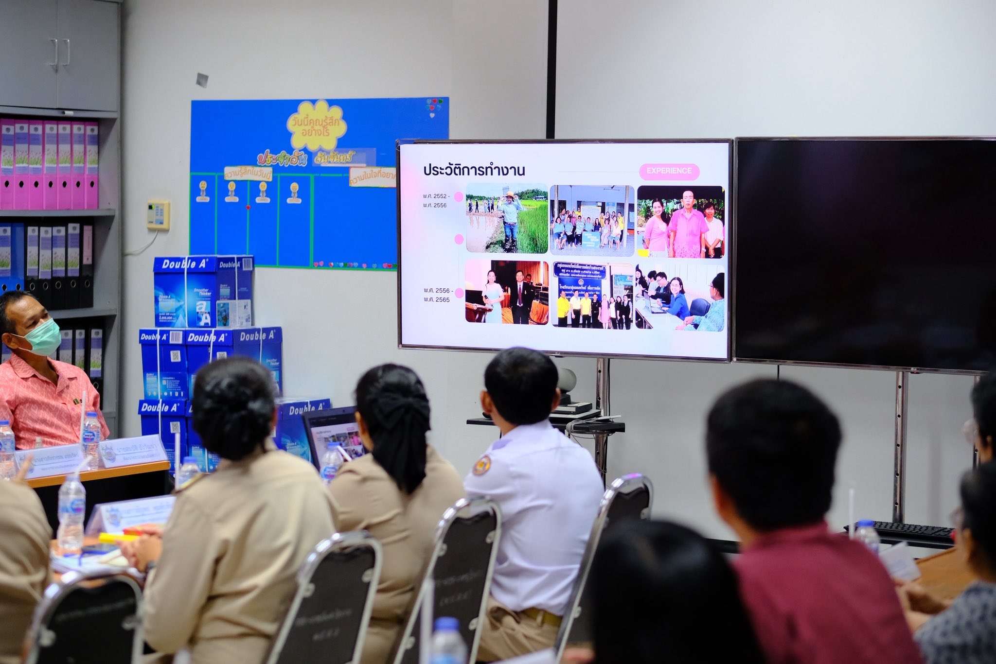 คณะกรรมการคัดเลือกข้าราชการ ลูกจ้างประจำ พนักงานราชการดีเด่น กรมการพัฒนาชุมชน ลงพื้นที่ติดตามการประเมิณผลในจังหวัดสมุทรสงคราม ประจำปีงบประมาณ 2568