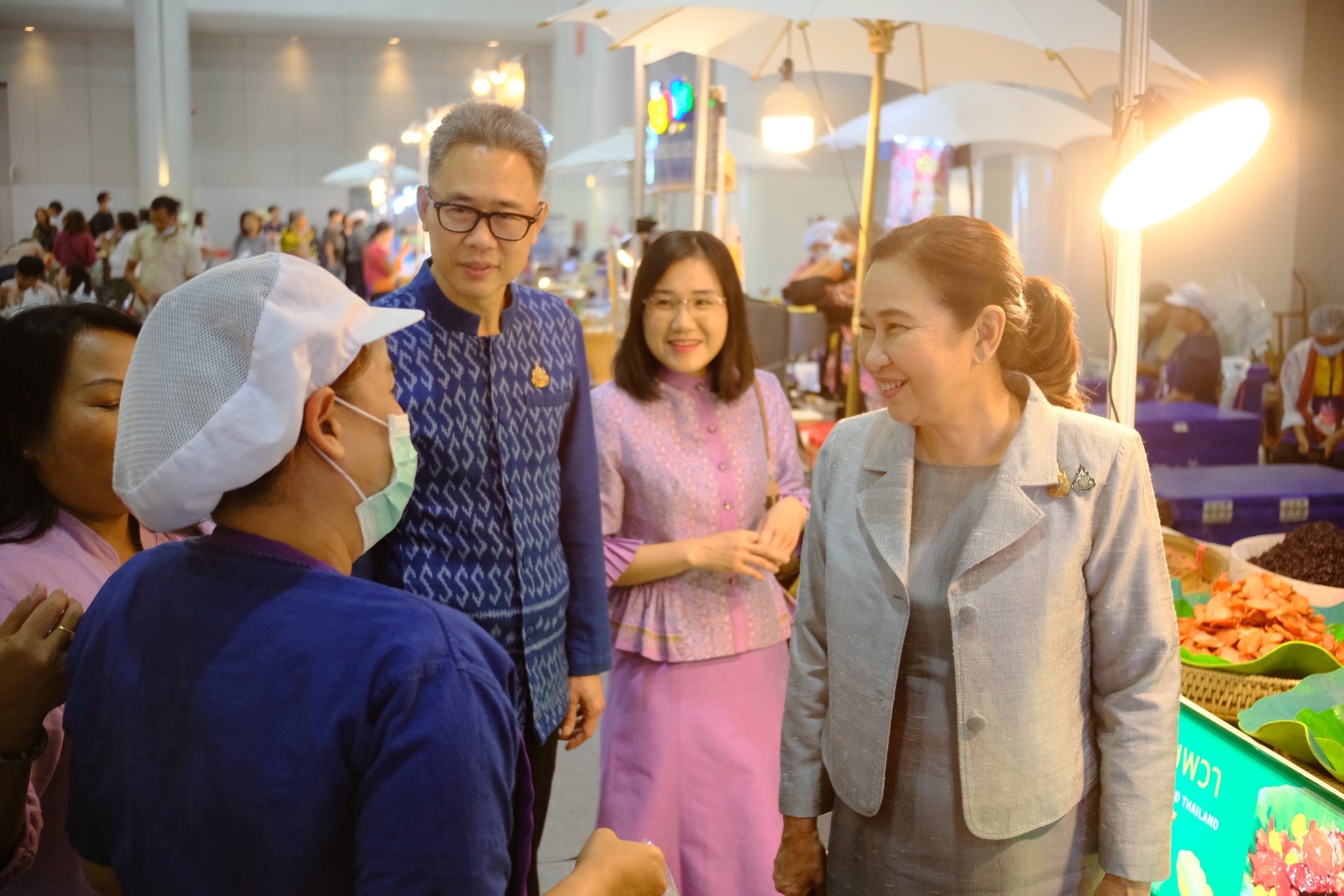 จังหวัดสมุทรสงคราม ร่วมพิธีเปิดงาน OTOP MIDYEAR 2025 ชู OTOP และ Soft Power ให้ชีวิตความเป็นอยู่ของประชาชนดีขึ้น