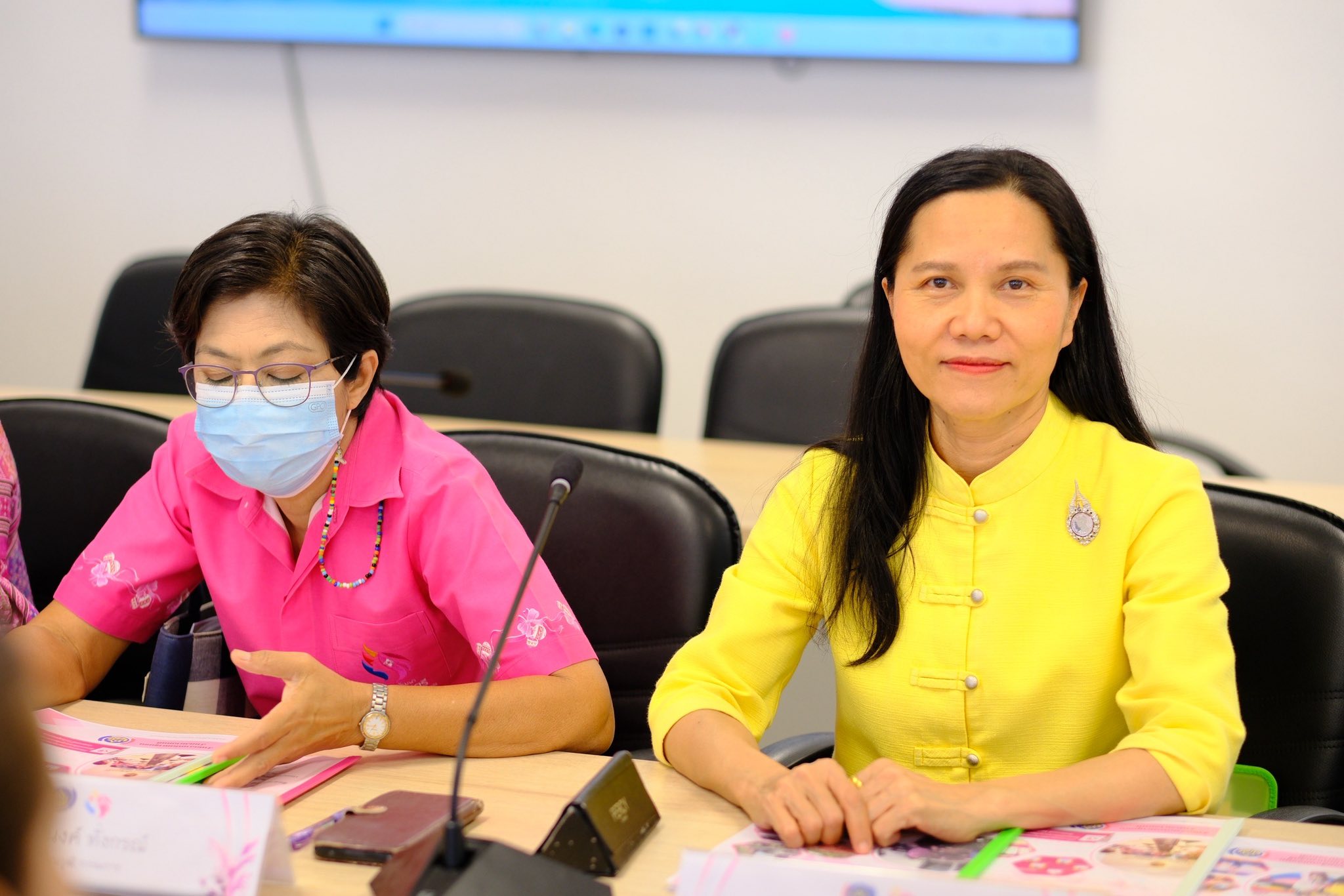 จังหวัดสมุทรสงคราม ดำเนินการคัดเลือกคนกองทุนพัฒนาบทบาทสตรีดีเด่นระดับจังหวัด ตามโครงการเชิดชูเกียรติคนกองทุนพัฒนาบทบาทสตรี ประจำปี 2568 กิจกรรมที่ 1 การคัดเลือกคนกองทุนพัฒนาบทบาทสตรีดีเด่นระดับจังหวัด