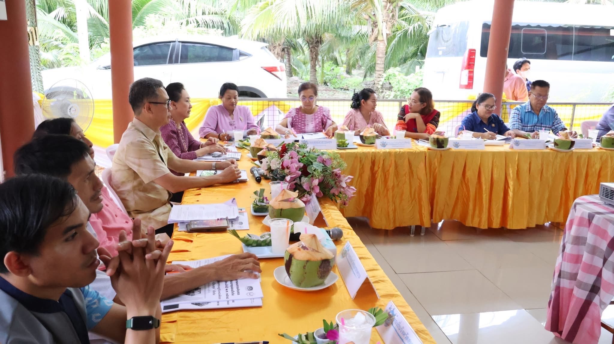 จังหวัดสมุทรสงคราม จัดกิจกรรมคัดสรรหมู่บ้านเศรษฐกิจพอเพียง “อยู่เย็น เป็นสุข” ดีเด่นระดับจังหวัด และกิจกรรมพัฒนาชุมชนดีเด่นระดับจังหวัด ประจำปี 2568