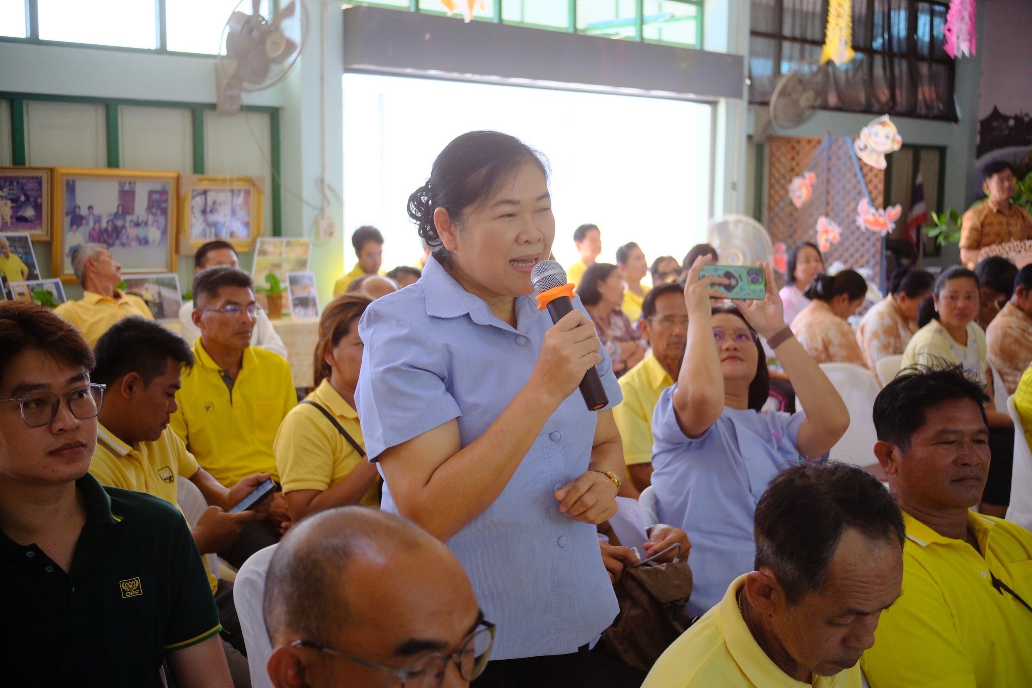 จังหวัดสมุทรสงคราม จัดกิจกรรมคัดสรรหมู่บ้านเศรษฐกิจพอเพียง “อยู่เย็น เป็นสุข” ดีเด่นระดับจังหวัด และกิจกรรมพัฒนาชุมชนดีเด่นระดับจังหวัด ประจำปี 2568