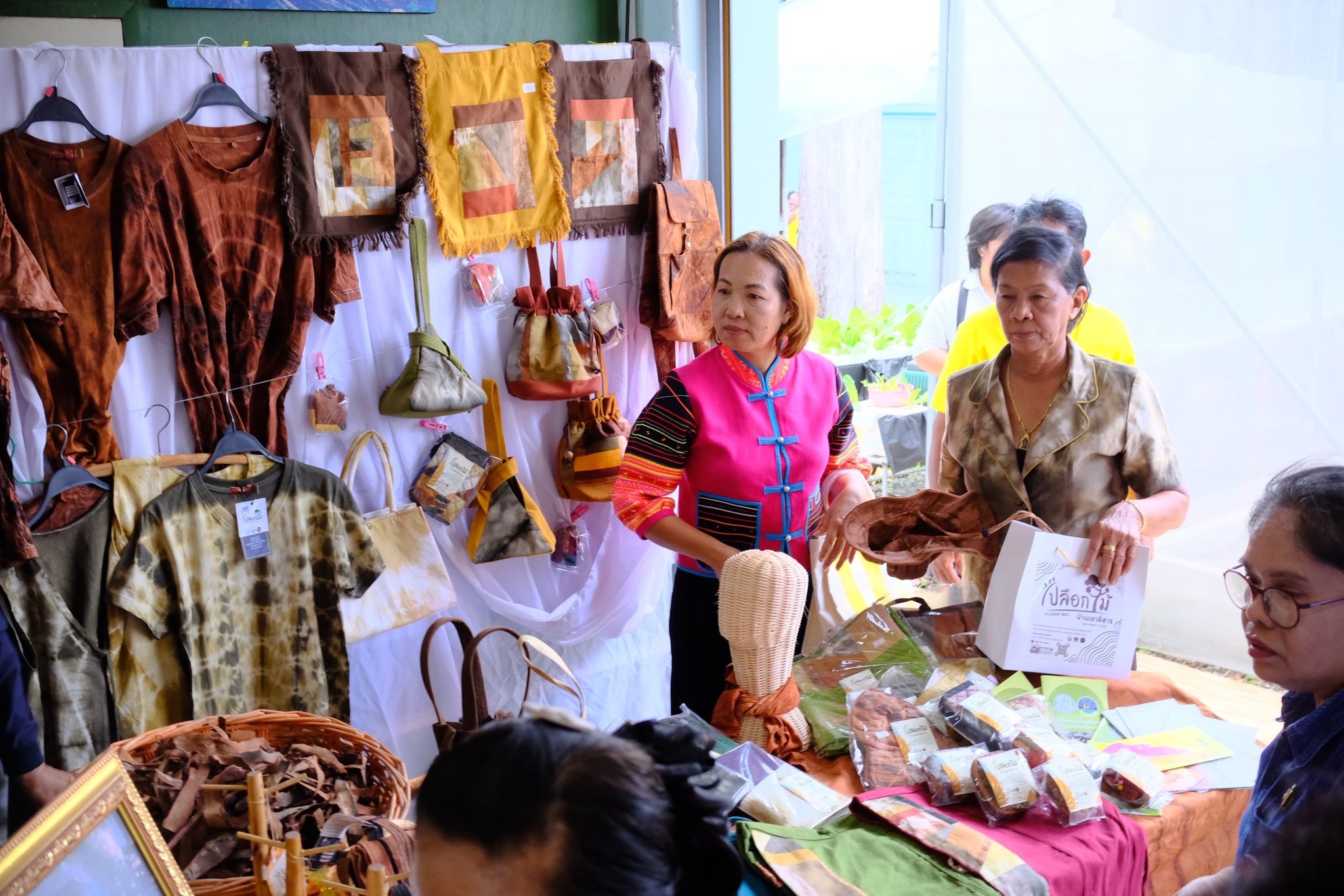 จังหวัดสมุทรสงคราม จัดกิจกรรมคัดสรรหมู่บ้านเศรษฐกิจพอเพียง “อยู่เย็น เป็นสุข” ดีเด่นระดับจังหวัด และกิจกรรมพัฒนาชุมชนดีเด่นระดับจังหวัด ประจำปี 2568