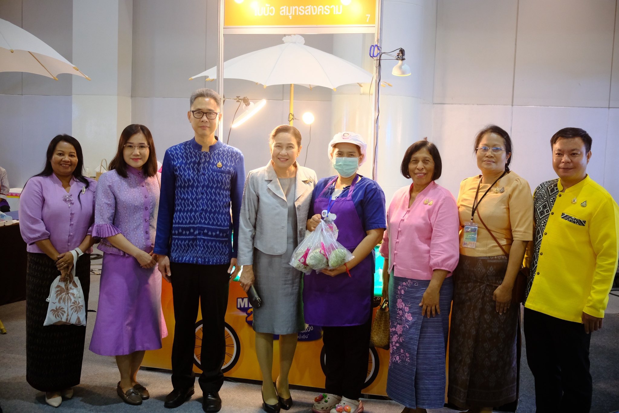 จังหวัดสมุทรสงคราม ร่วมพิธีเปิดงาน OTOP MIDYEAR 2025 ชู OTOP และ Soft Power ให้ชีวิตความเป็นอยู่ของประชาชนดีขึ้น