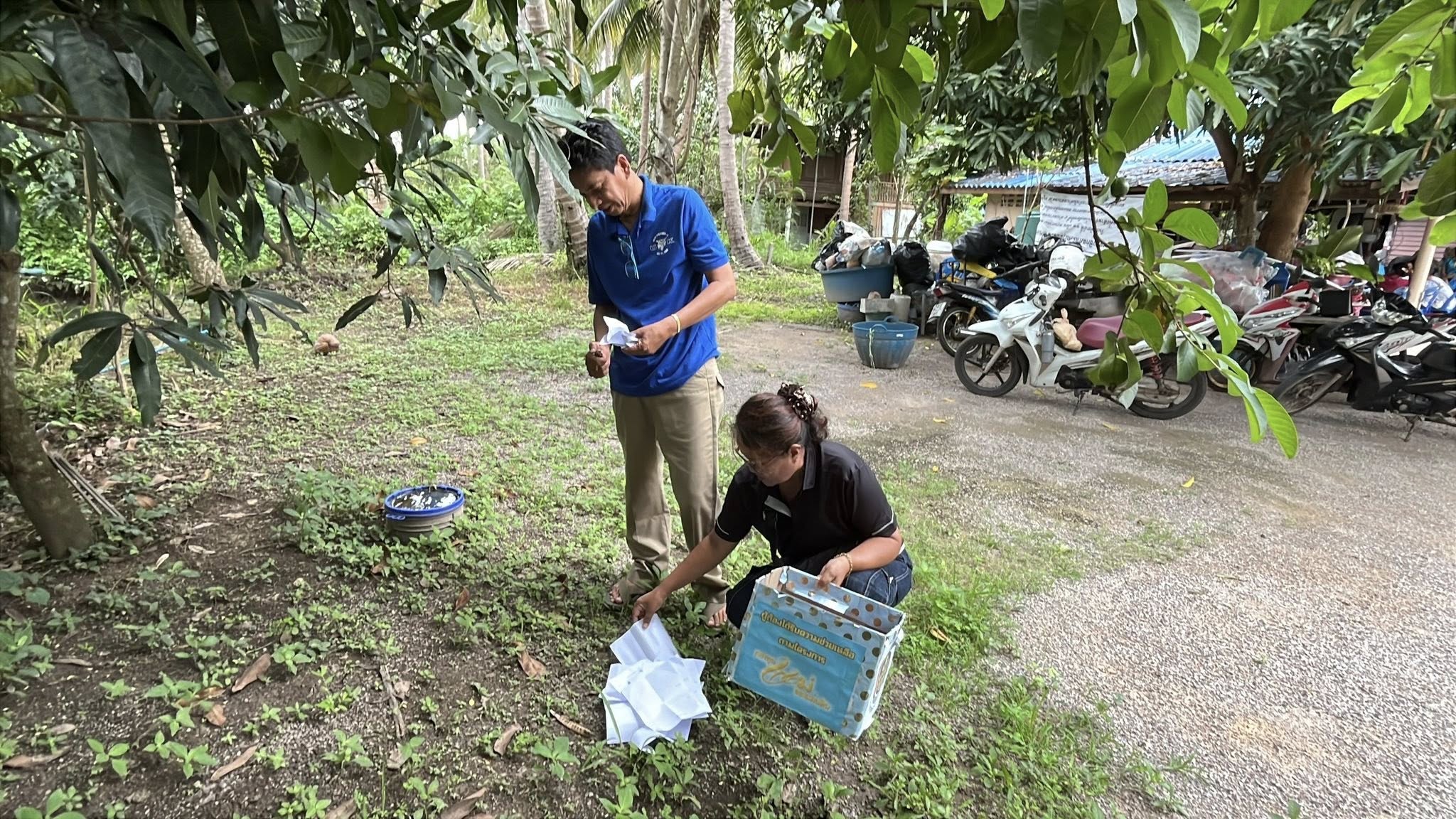 พช.สมุทรสงคราม พร้อมด้วยคณะกรรมการเครือข่ายกองทุนแม่ของแผ่นดินระดับจังหวัด ร่วมดำเนินโครงการพัฒนาศักยภาพผู้นำหมู่บ้านต้นกล้ากองทุนแม่ของแผ่นดินจังหวัดสมุทรสงคราม ประจำปีงบประมาณ 2568 “เป้าหมายหมู่บ้านฯ เพิ่มเติม”