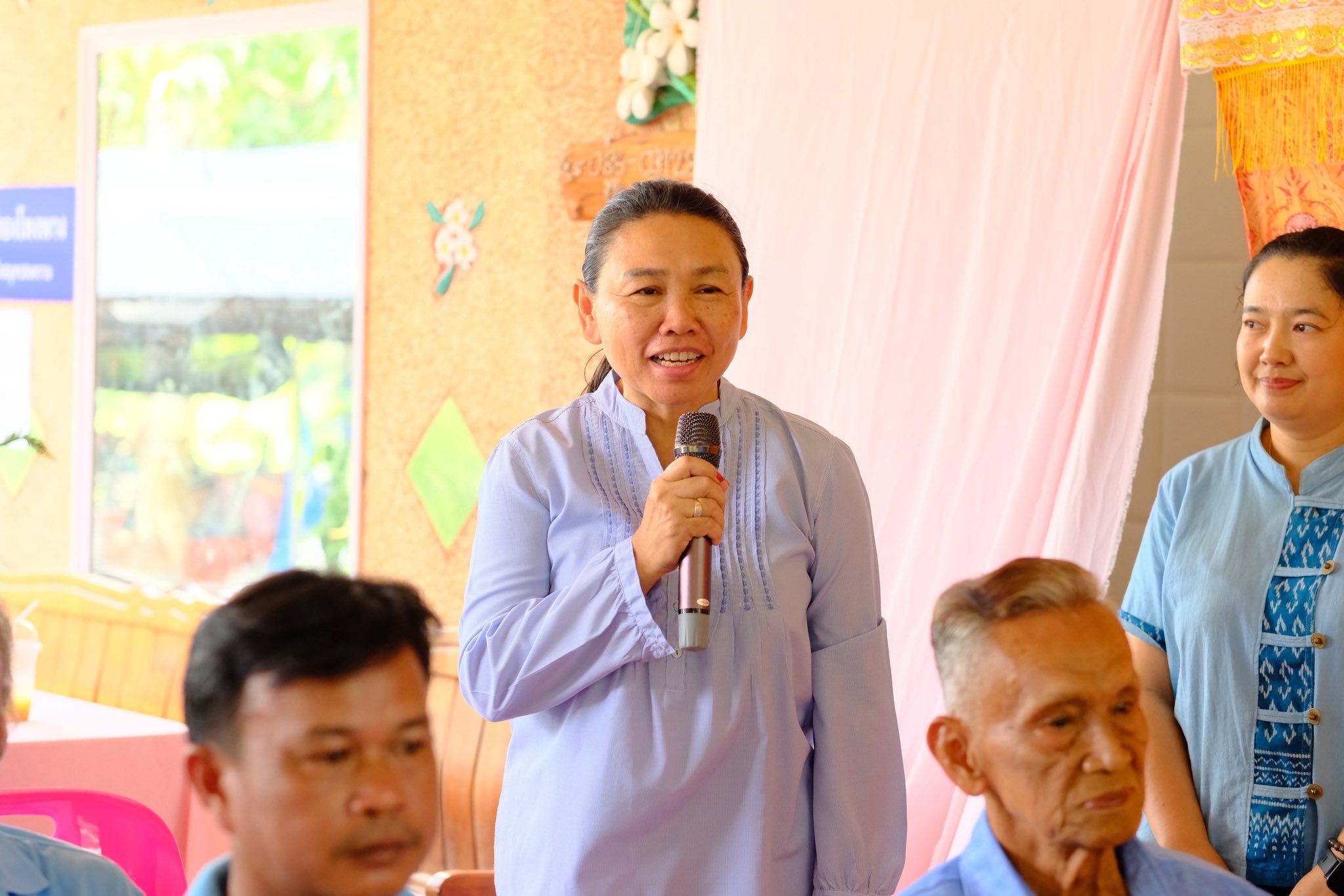 พช.สมุทรสงคราม ลงพื้นที่ติดตามและประกวดหมู่บ้านกองทุนแม่ของแผ่นดินดีเด่นระดับจังหวัด ประจำปีงบประมาณ พ.ศ. 2568