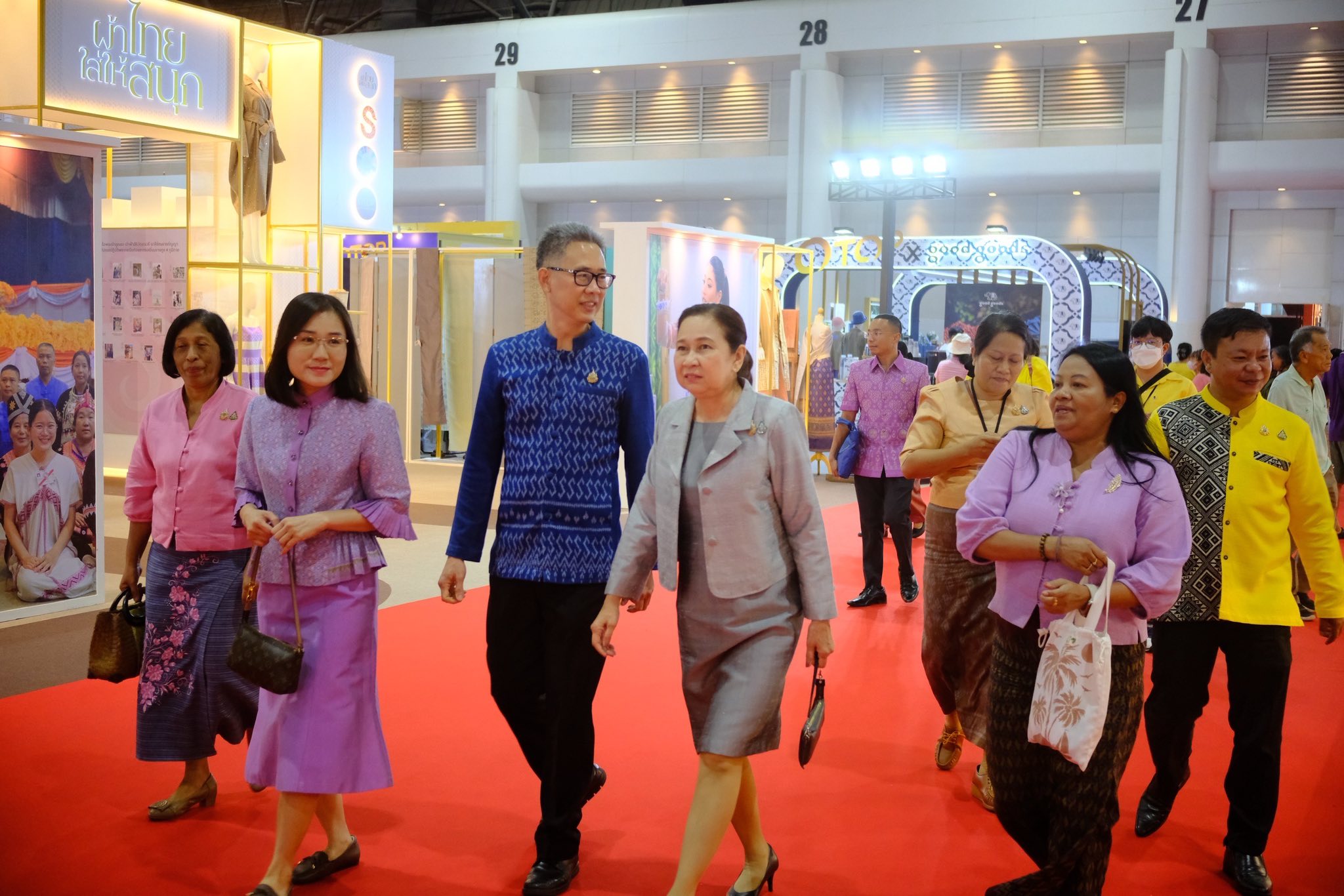 จังหวัดสมุทรสงคราม ร่วมพิธีเปิดงาน OTOP MIDYEAR 2025 ชู OTOP และ Soft Power ให้ชีวิตความเป็นอยู่ของประชาชนดีขึ้น