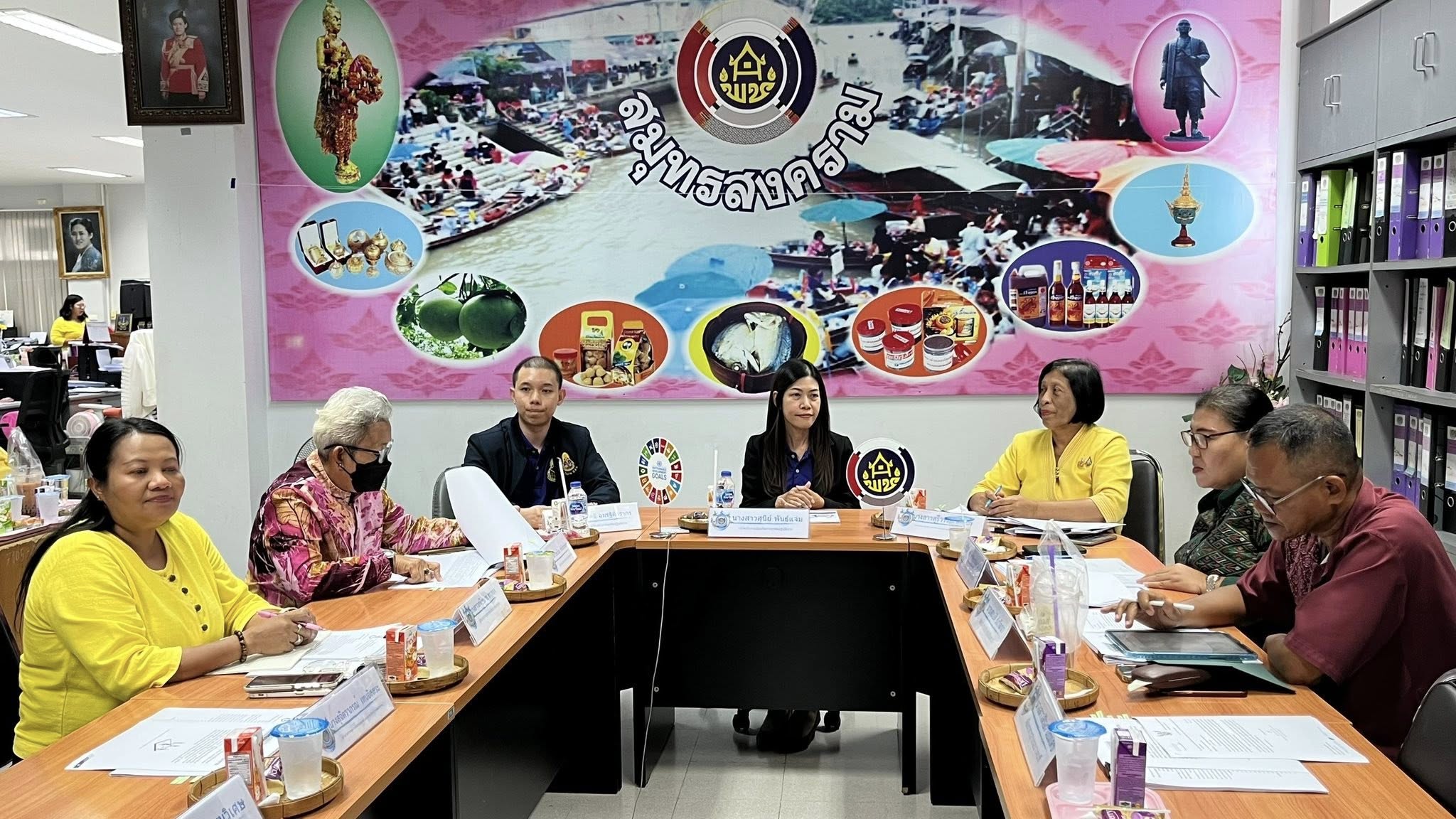 พช.สมุทรสงคราม ดำเนินการประชุมข้อราชการแก่เจ้าหน้าที่ในสังกัด สำนักงานพัฒนาชุมชนจังหวัดสมุทรสงคราม ประจำเดือนมิถุนายน 2568