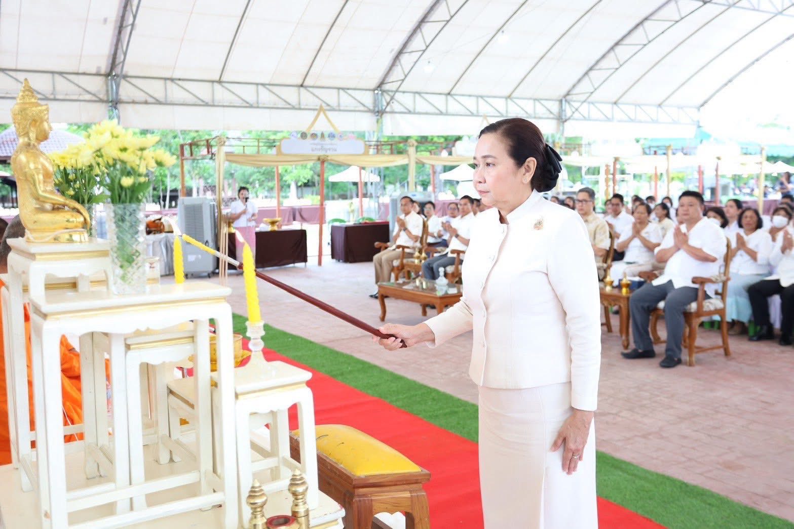 พช.สมุทรสงคราม ร่วมพิธีทำบุญตักบาตร เนื่องในโครงการย้อนรำลึกแฝดอิน – จัน มหัศจรรย์แฝดสยามคู่แรกของโลกชาวจังหวัดสมุทรสงคราม