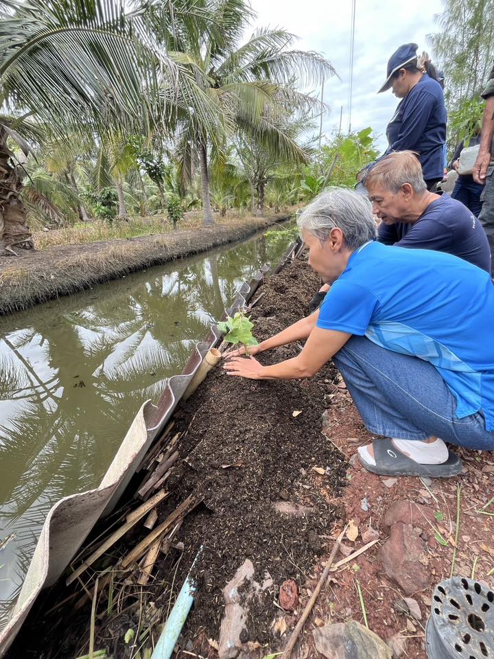 จังหวัดสมุทรสงคราม จัดกิจกรรม “เอามื้อสามัคคี เราทำความดีด้วยหัวใจ ครั้งที่ 37”