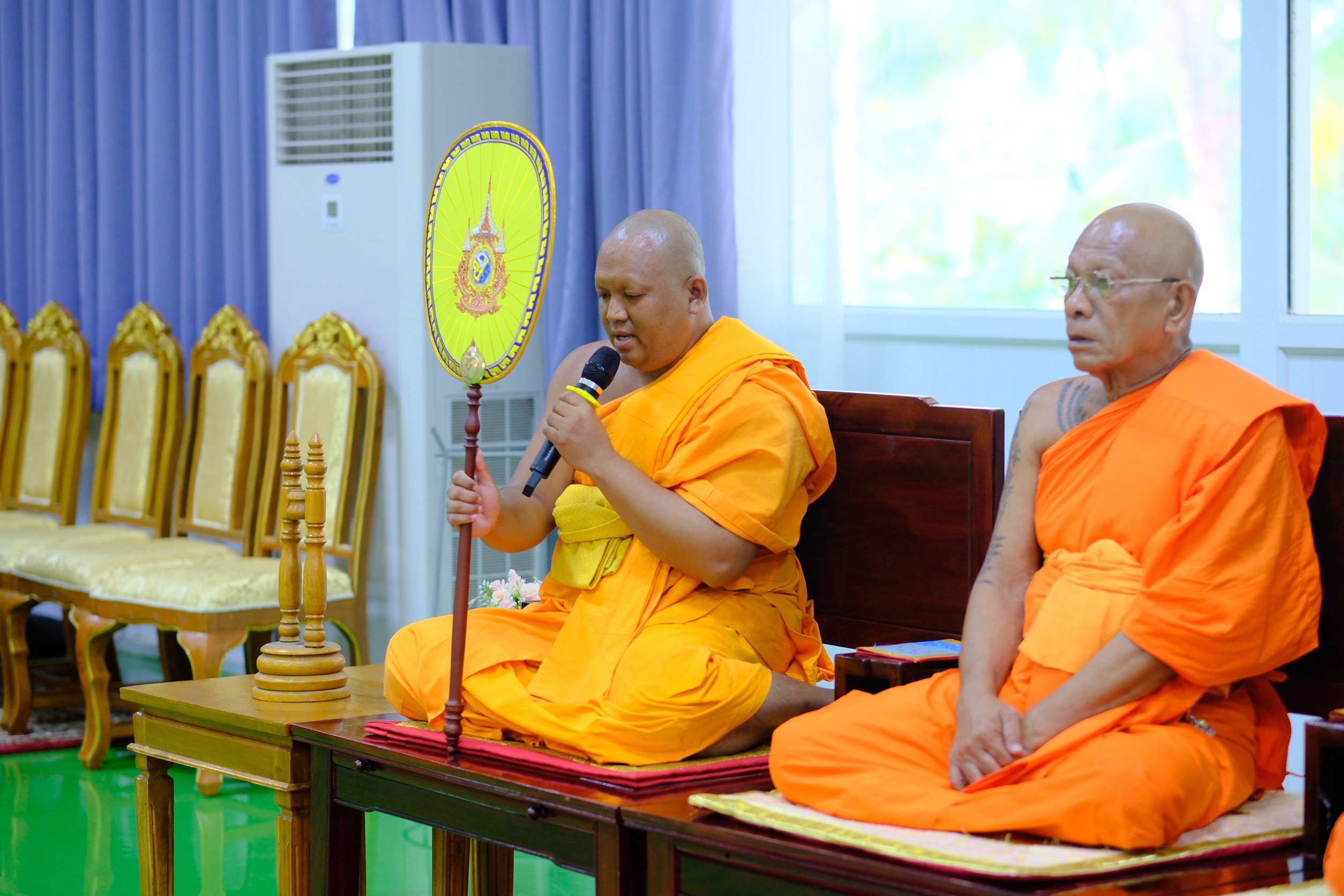 พช.สมุทรสงคราม ร่วมพิธีมอบเทียนพรรษาและพิธีถวายเทียนพรรษา 116 วัด จังหวัดสมุทรสงคราม เพื่อเป็นพุทธบูชาและถวายเป็นพระราชกุศลแด่พระบาทสมเด็จพระเจ้าอยู่หัว เนื่องในโอกาสวันเฉลิมพระชนมพรรษา 28 กรกฎาคม 2568