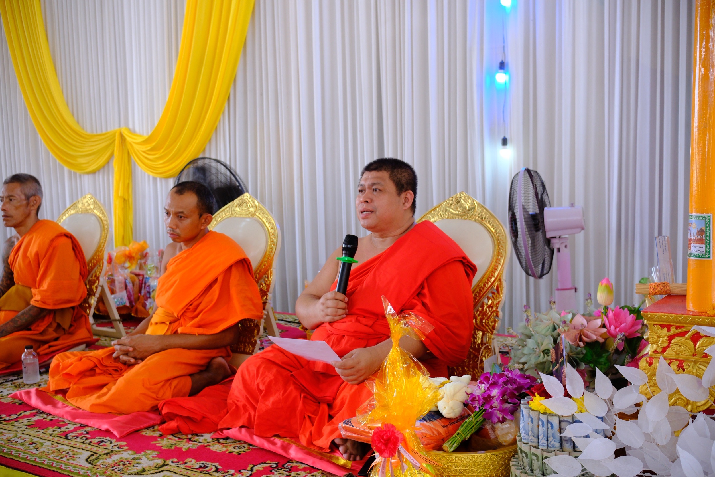 พช.สมุทรสงคราม จัดพิธีถวายเทียนพรรษา เพื่อถวายเป็นพุทธบูชาและถวายเป็นพระราชกุศลแด่ พระบาทสมเด็จพระเจ้าอยู่หัว เนื่องในโอกาสมหามงคลเฉลิมพระชนมพรรษา 28 กรกฎาคม 2568