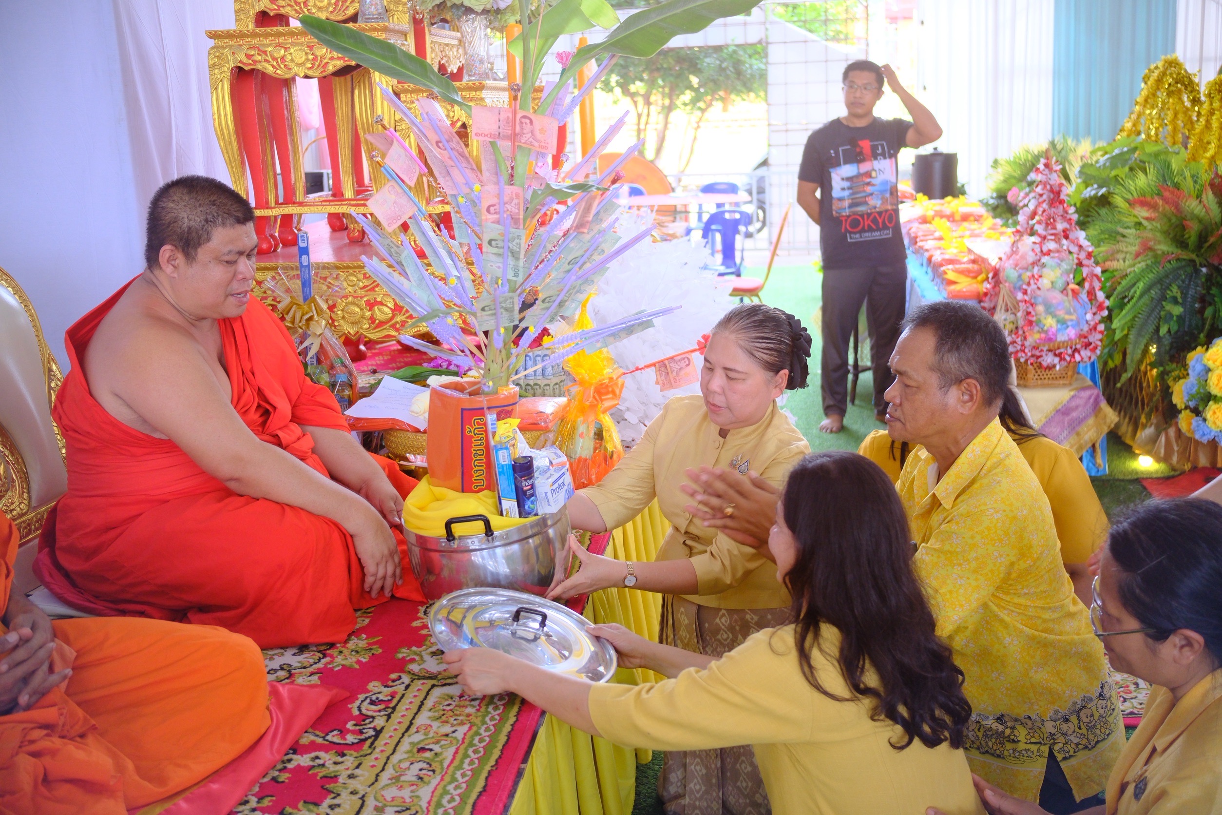 พช.สมุทรสงคราม จัดพิธีถวายเทียนพรรษา เพื่อถวายเป็นพุทธบูชาและถวายเป็นพระราชกุศลแด่ พระบาทสมเด็จพระเจ้าอยู่หัว เนื่องในโอกาสมหามงคลเฉลิมพระชนมพรรษา 28 กรกฎาคม 2568
