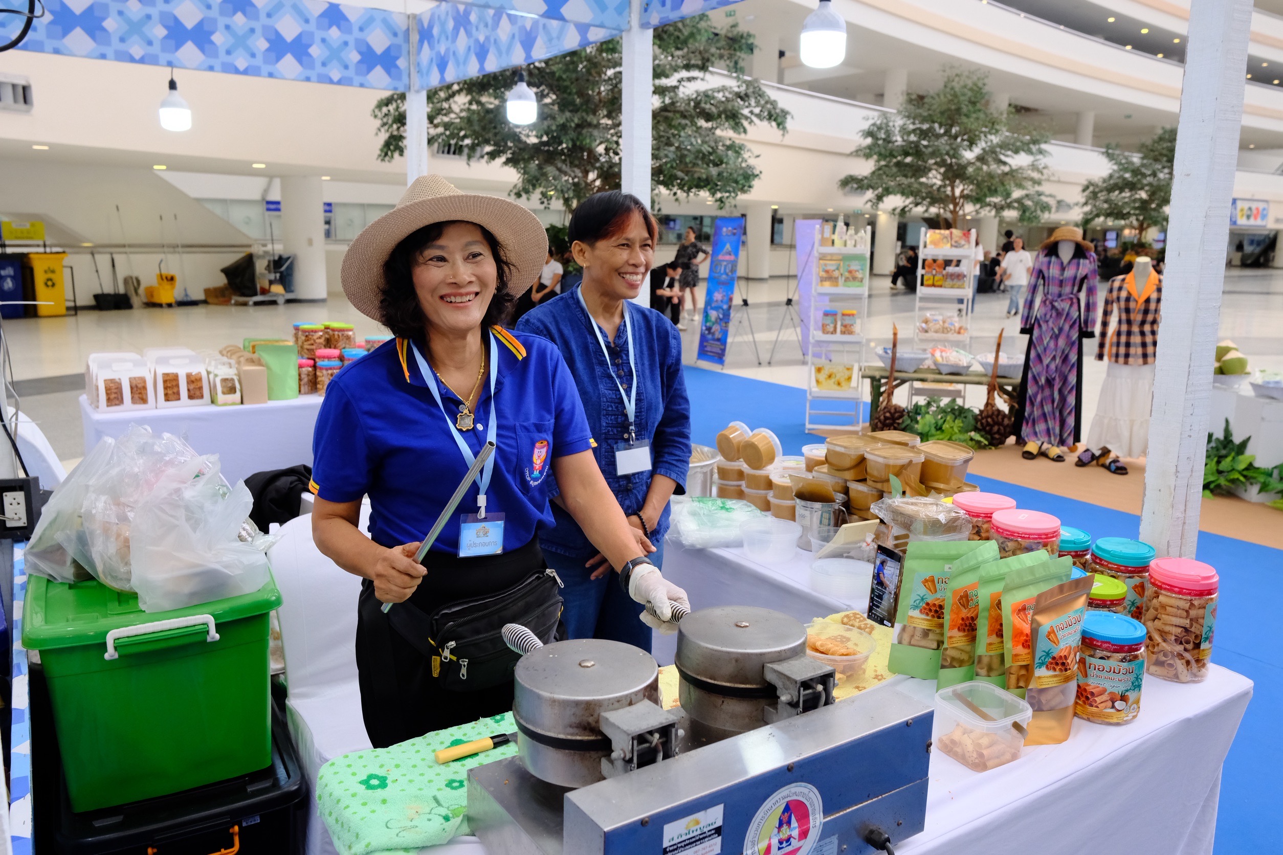 Roadshow OTOP Maeklong 2025 ยกขบวนสินค้า OTOP ชั้นนำจังหวัดสมุทรสงคราม ยกระดับเศรษฐกิจฐานรากให้มั่นคง