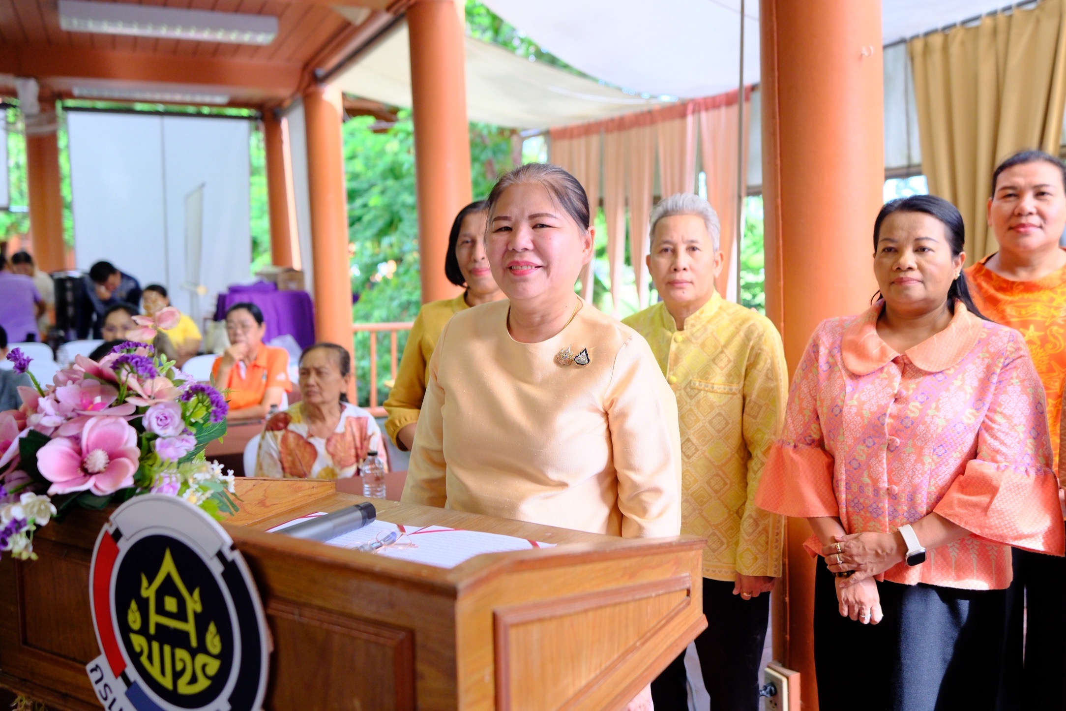 พช.สมุทรสงคราม ดำเนินโครงการพัฒนาศักยภาพผู้ผลิต ผู้ประกอบการ OTOP ผ้าไทย (Coaching) ลายผ้าพระราชทาน “ผ้าลายสิริราชพัสตราภรณ์ ” ประจำปีงบประมาณ พ.ศ. 2568