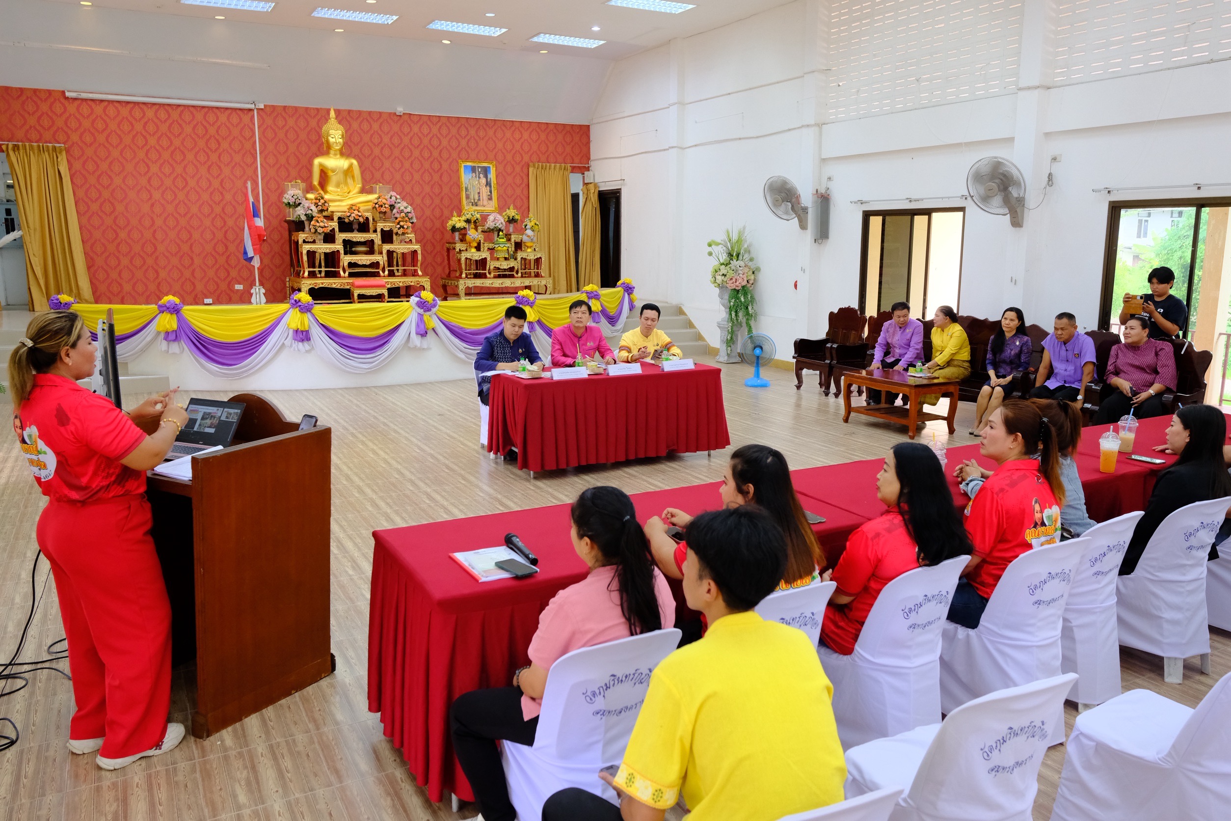 จังหวัดสมุทรสงคราม เข้ารับการคัดเลือกคนกองทุนพัฒนาบทบาทสตรีดีเด่นระดับเขตตรวจราชการ ประจำปี 2568
